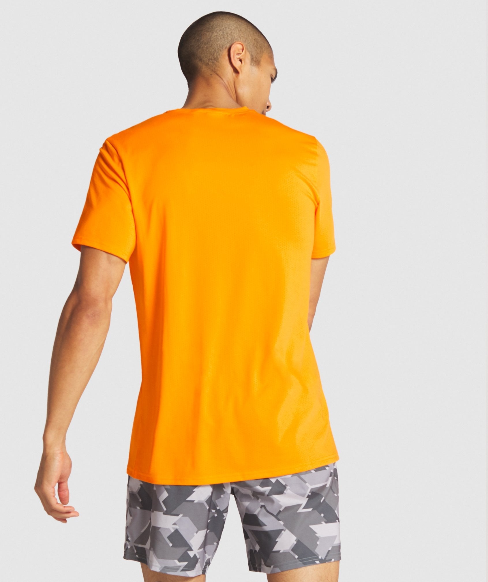 gymshark-arrival-t-shirt-yellow