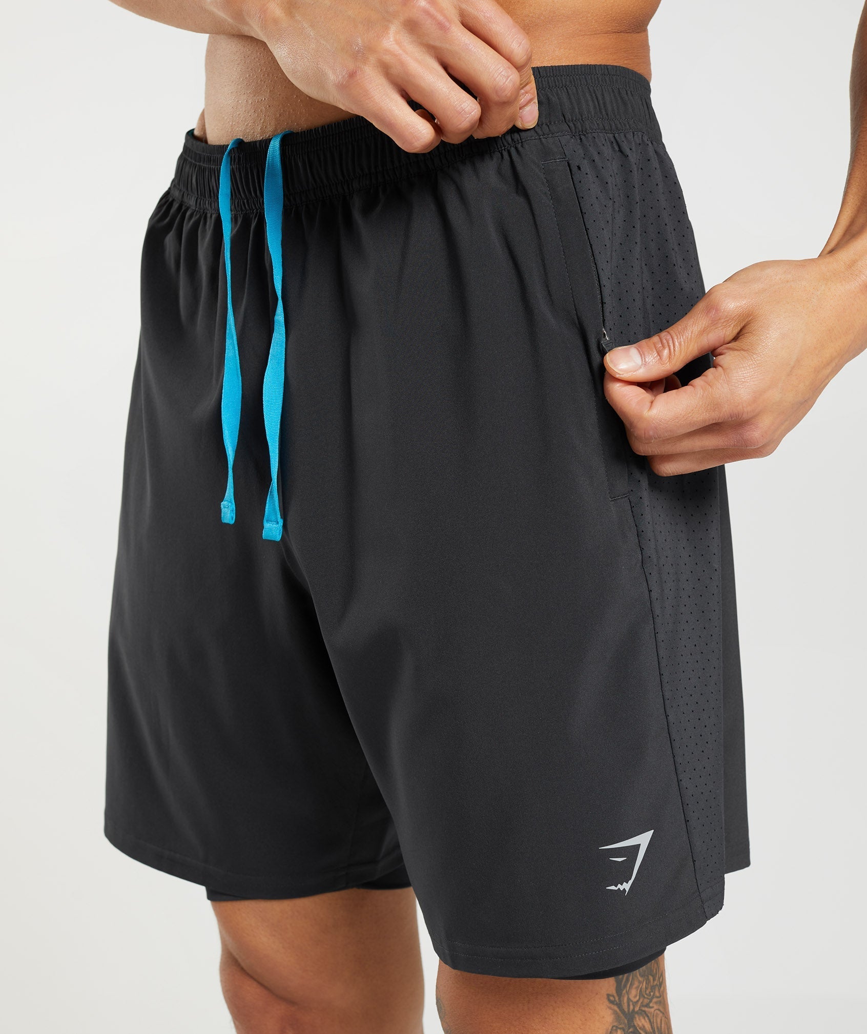 gymshark-aspect-2-in-1-short-black-ss22