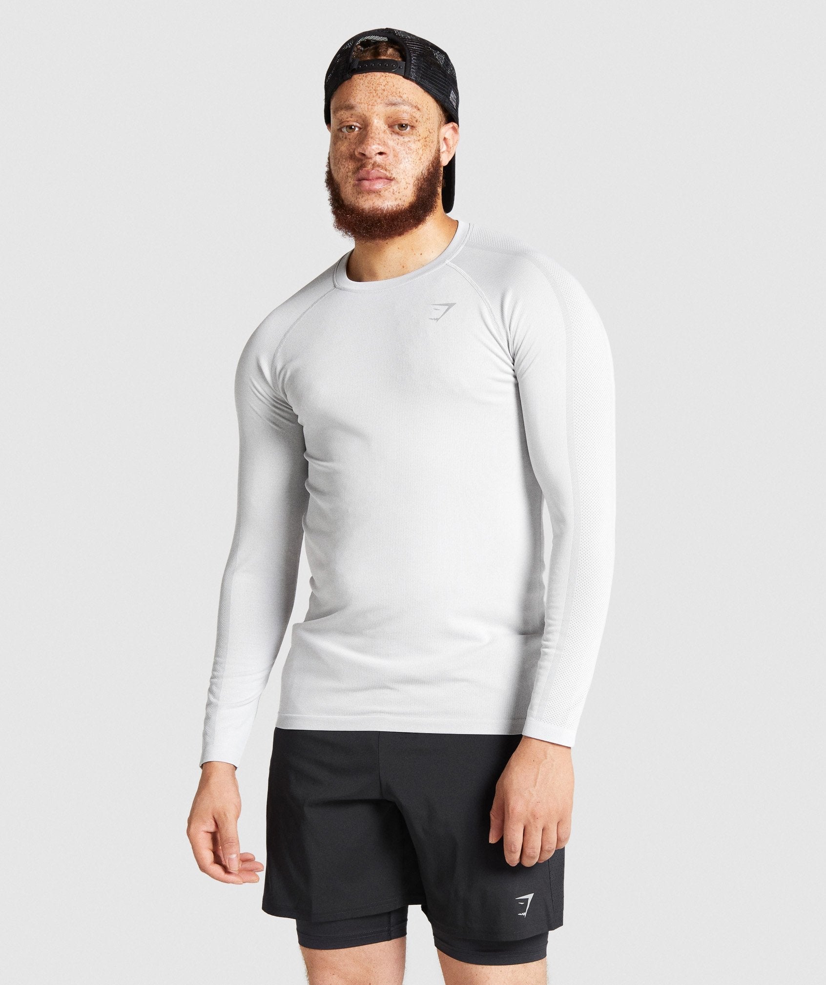 gymshark-aspect-lightweight-seamless-long-sleeve-t-shirt-light-grey