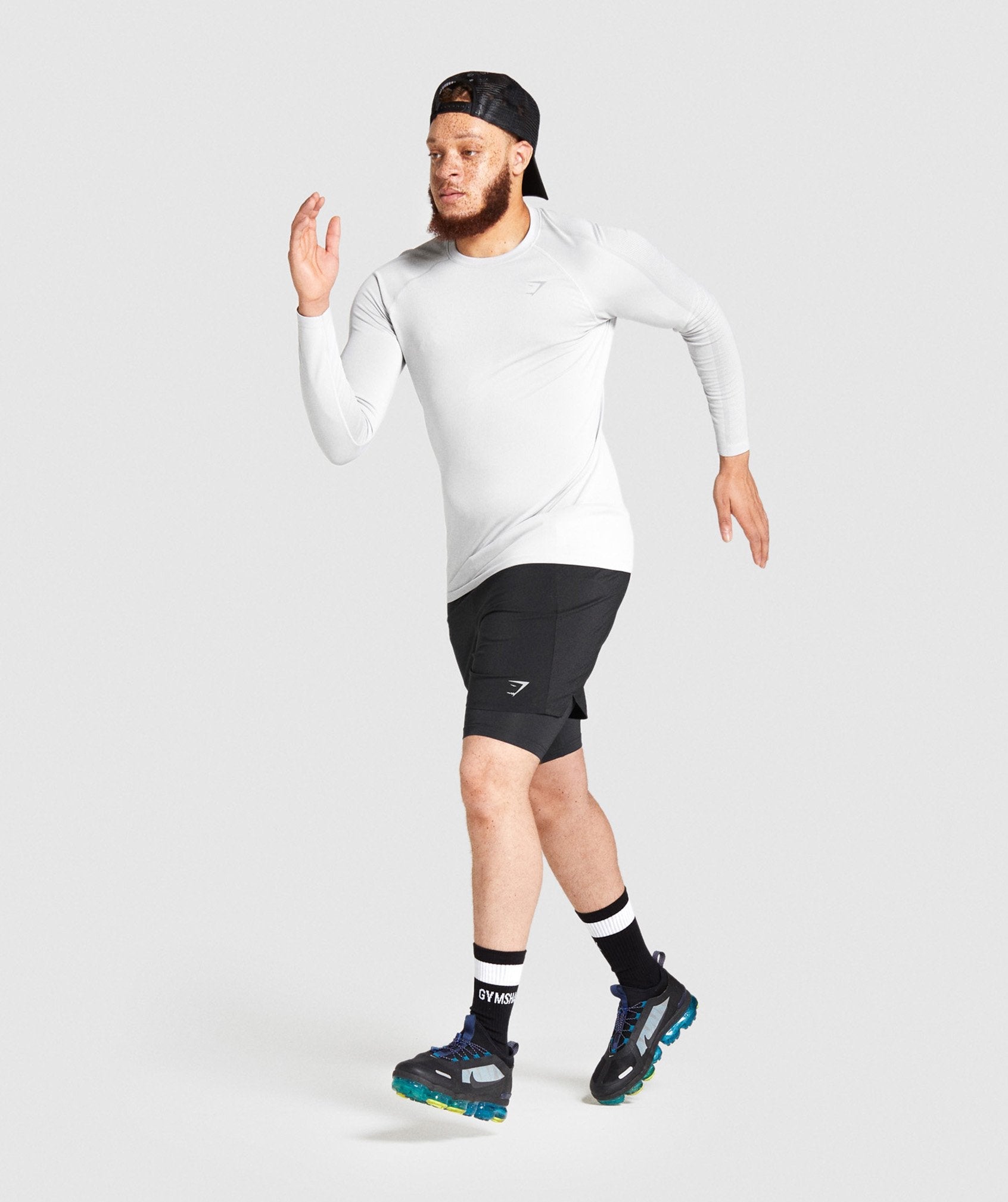 gymshark-aspect-lightweight-seamless-long-sleeve-t-shirt-light-grey