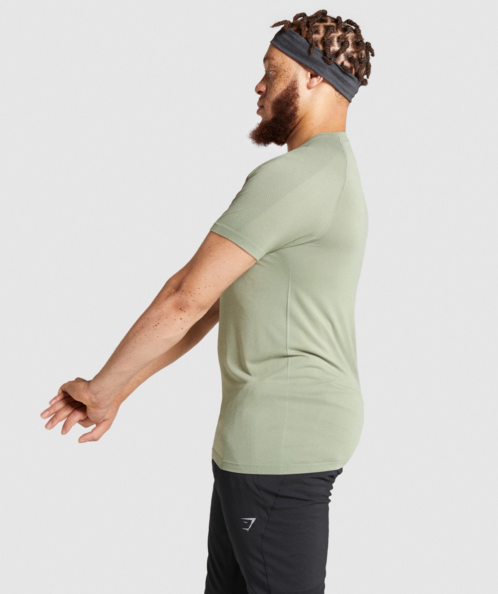 gymshark-aspect-lightweight-seamless-t-shirt-light-green