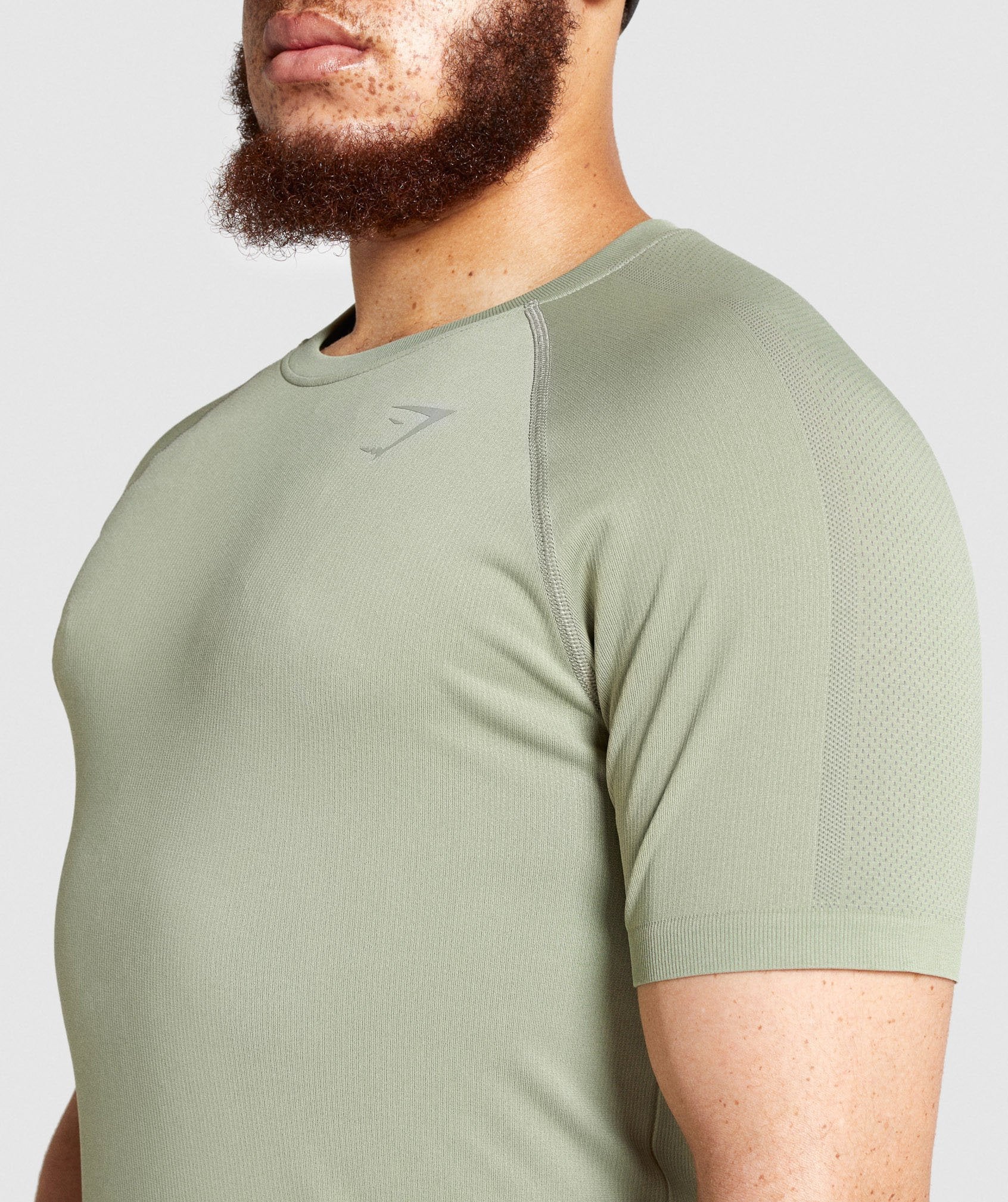 gymshark-aspect-lightweight-seamless-t-shirt-light-green