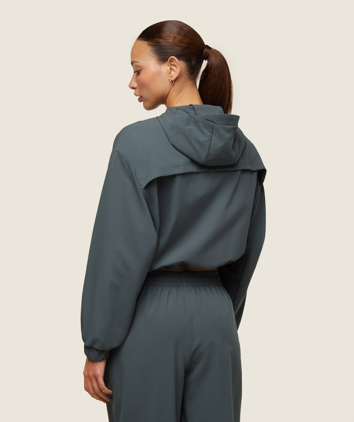 gymshark-everywear-cropped-lightweight-jacket-slate-teal-ss24