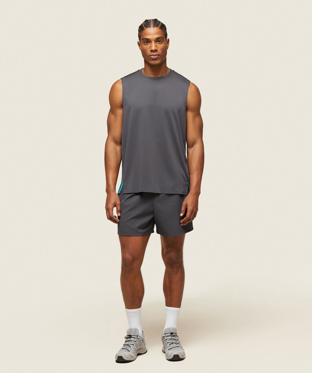 gymshark-everywear-tech-sleeveless-tee-onyx-grey-ss24