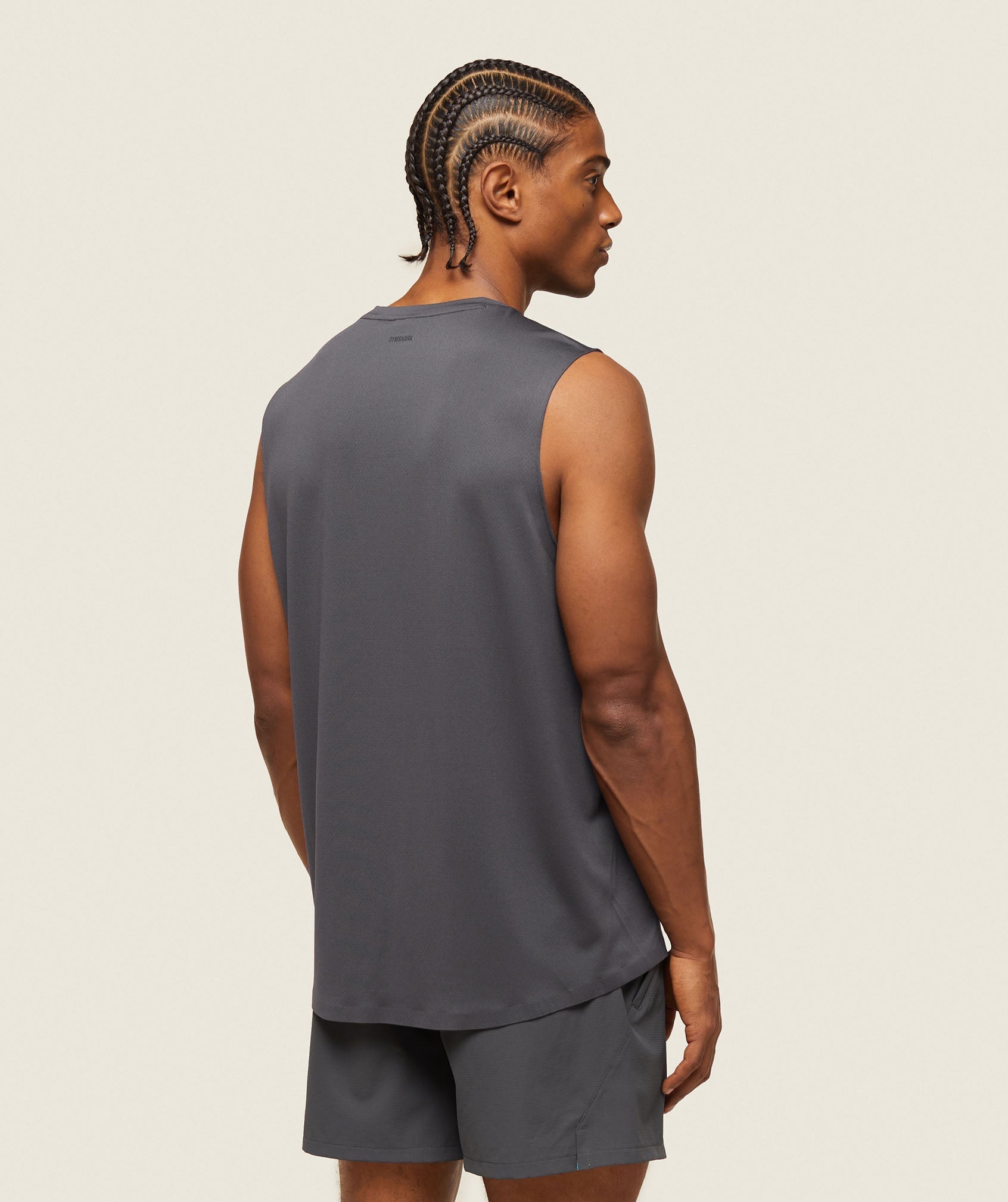 gymshark-everywear-tech-sleeveless-tee-onyx-grey-ss24