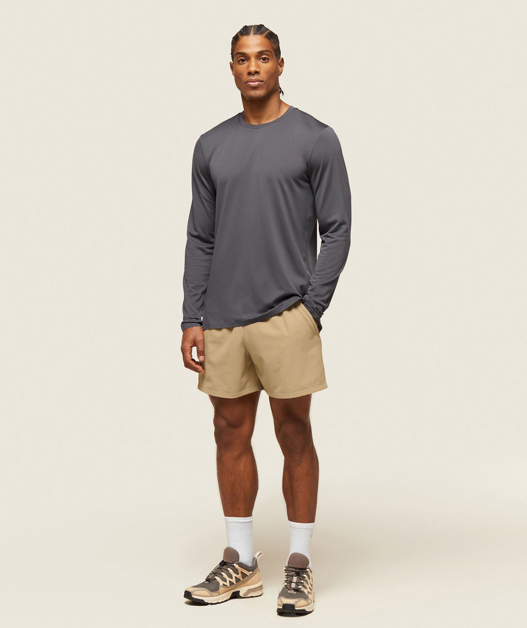 gymshark-everywear-tech-long-sleeve-tee-onyx-grey-ss24