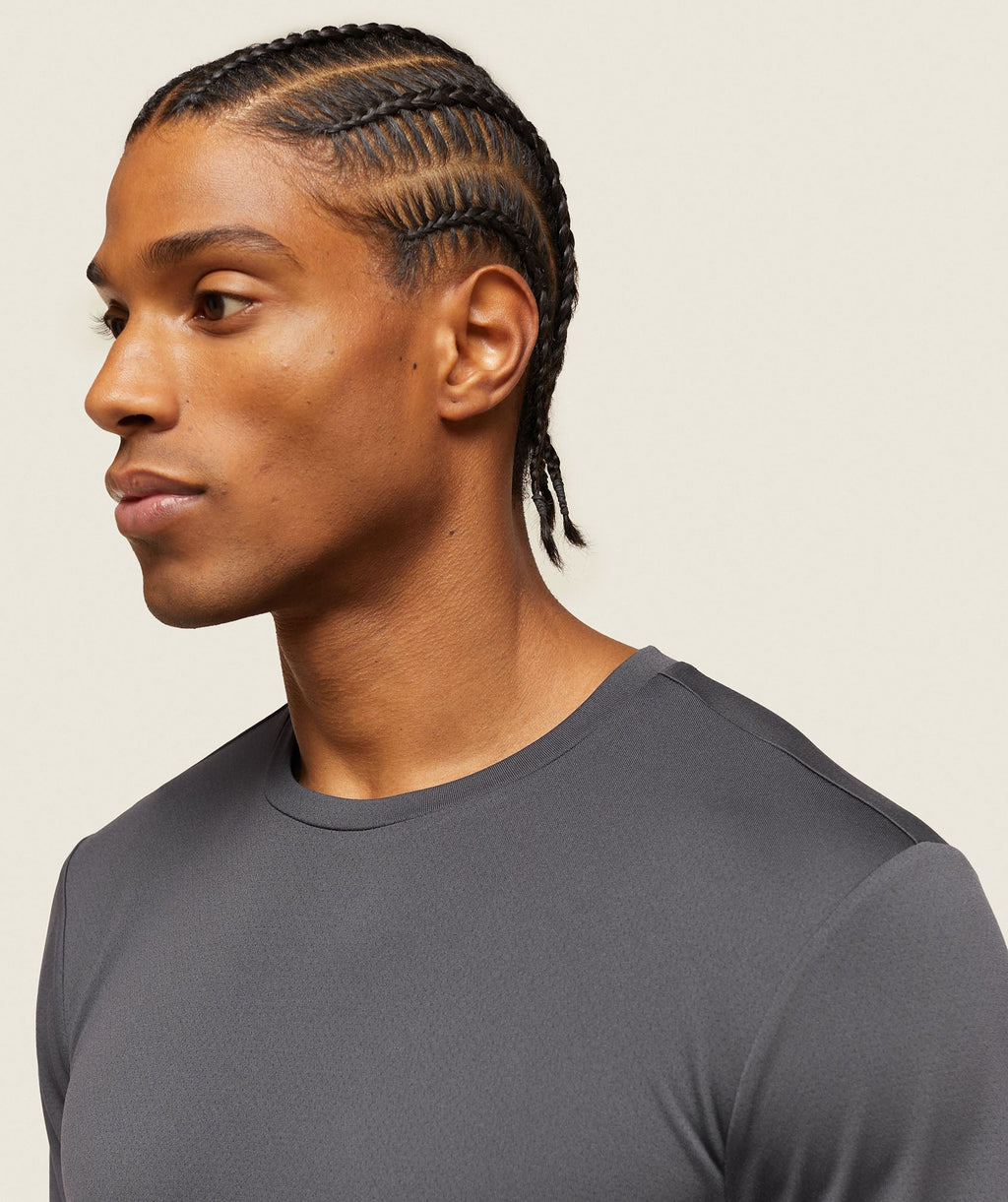 gymshark-everywear-tech-long-sleeve-tee-onyx-grey-ss24
