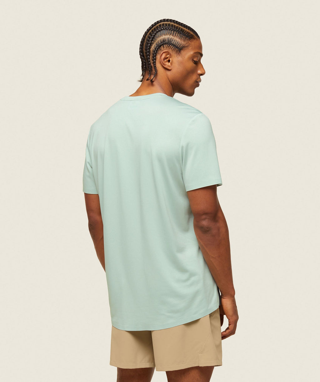 gymshark-everywear-tech-tee-cool-turquoise-ss24