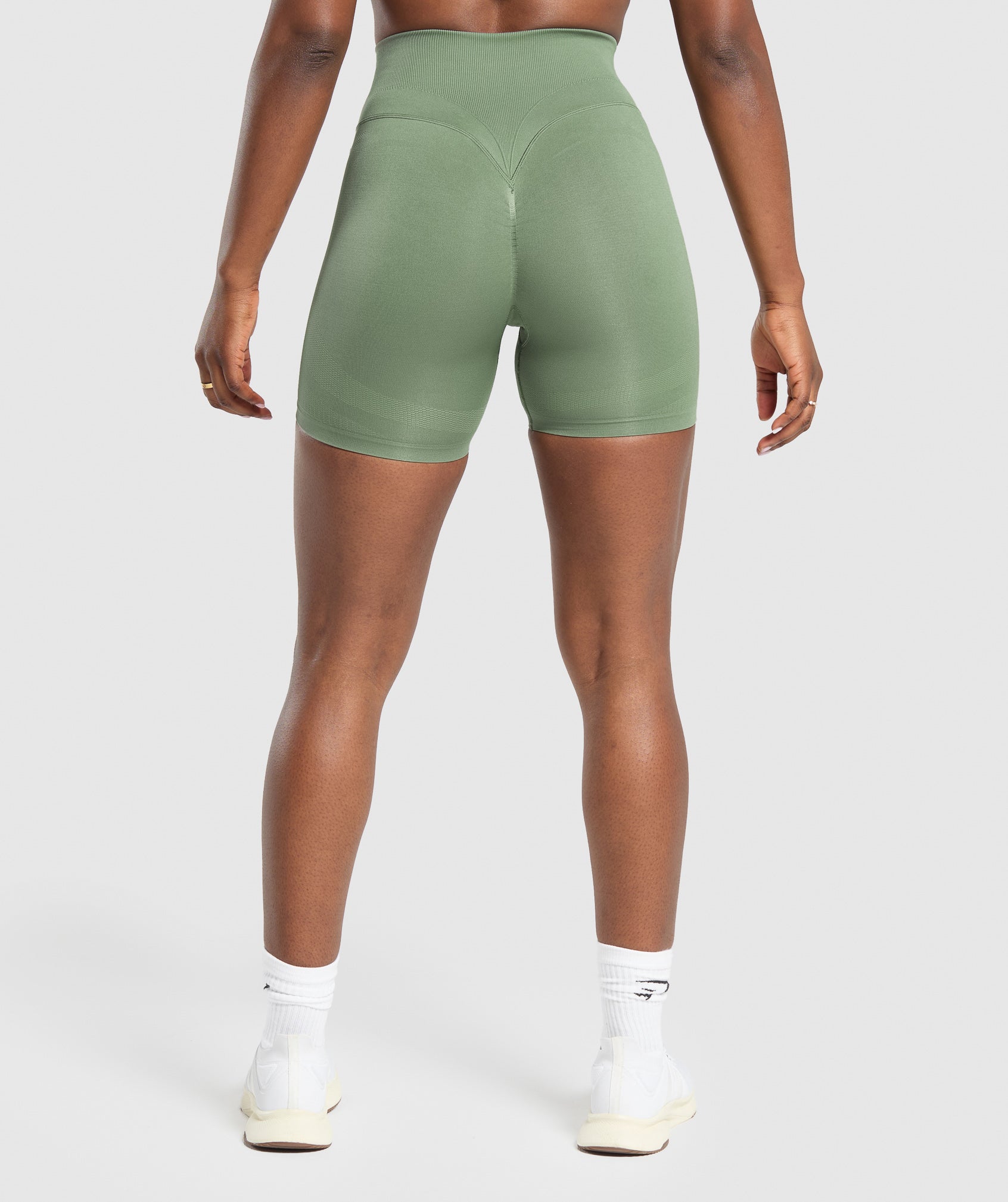 gymshark-activate-seamless-shorts-force-green-ss24