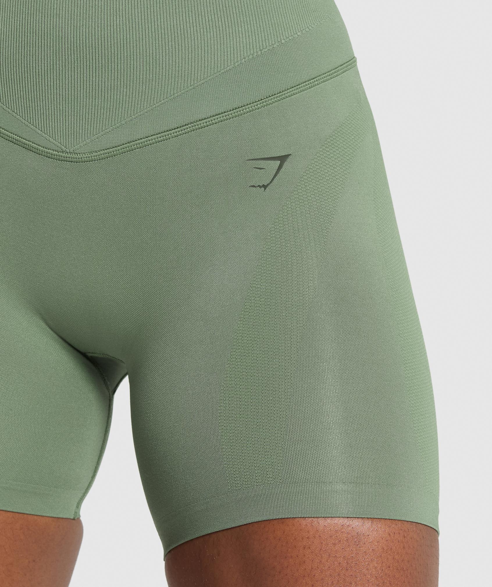 gymshark-activate-seamless-shorts-force-green-ss24
