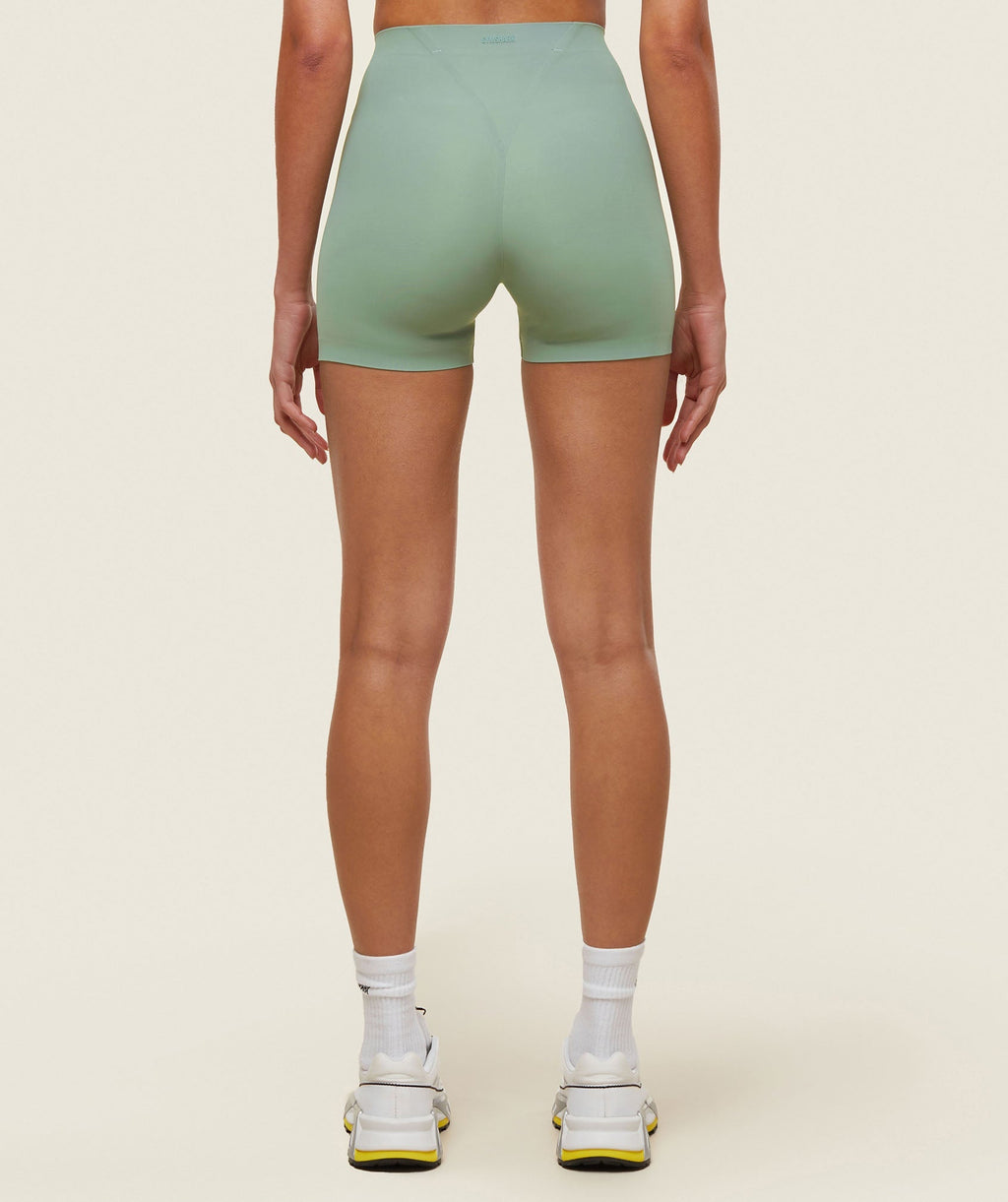 gymshark-everywear-active-cycling-shorts-dollar-green-ss24
