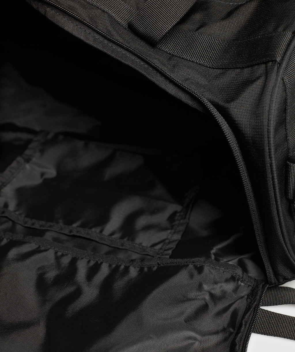 gymshark-active-holdall-small-black-aw24