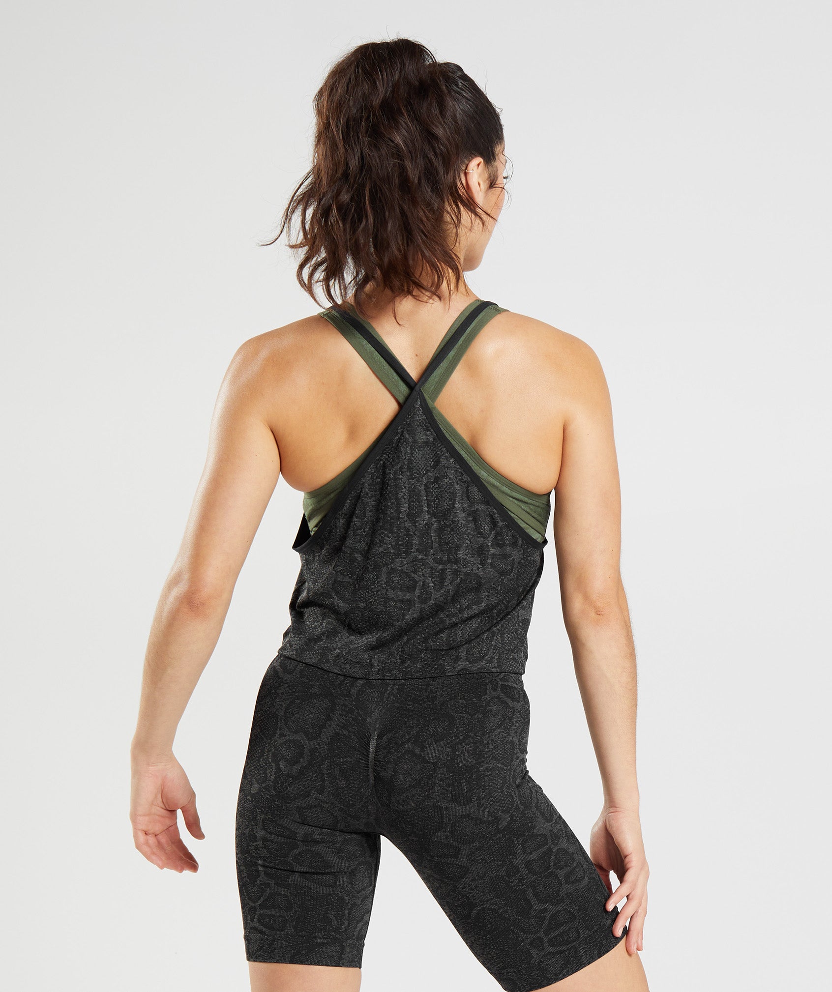 gymshark-adapt-animal-seamless-midi-tank-urban-grey-black-ss23