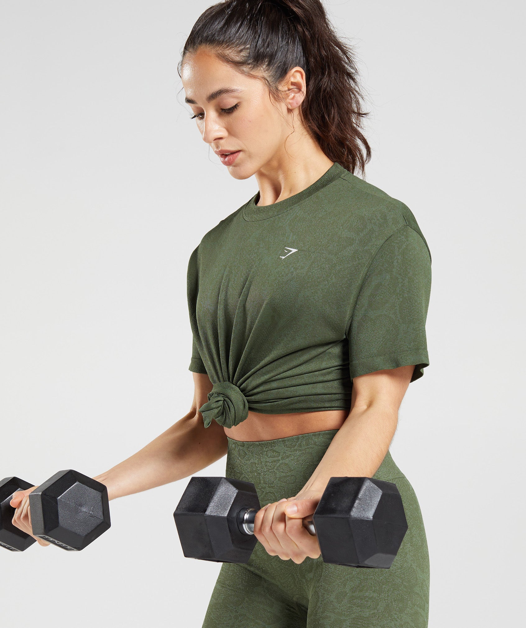 gymshark-adapt-animal-seamless-t-shirt-willow-green-core-olive-ss23