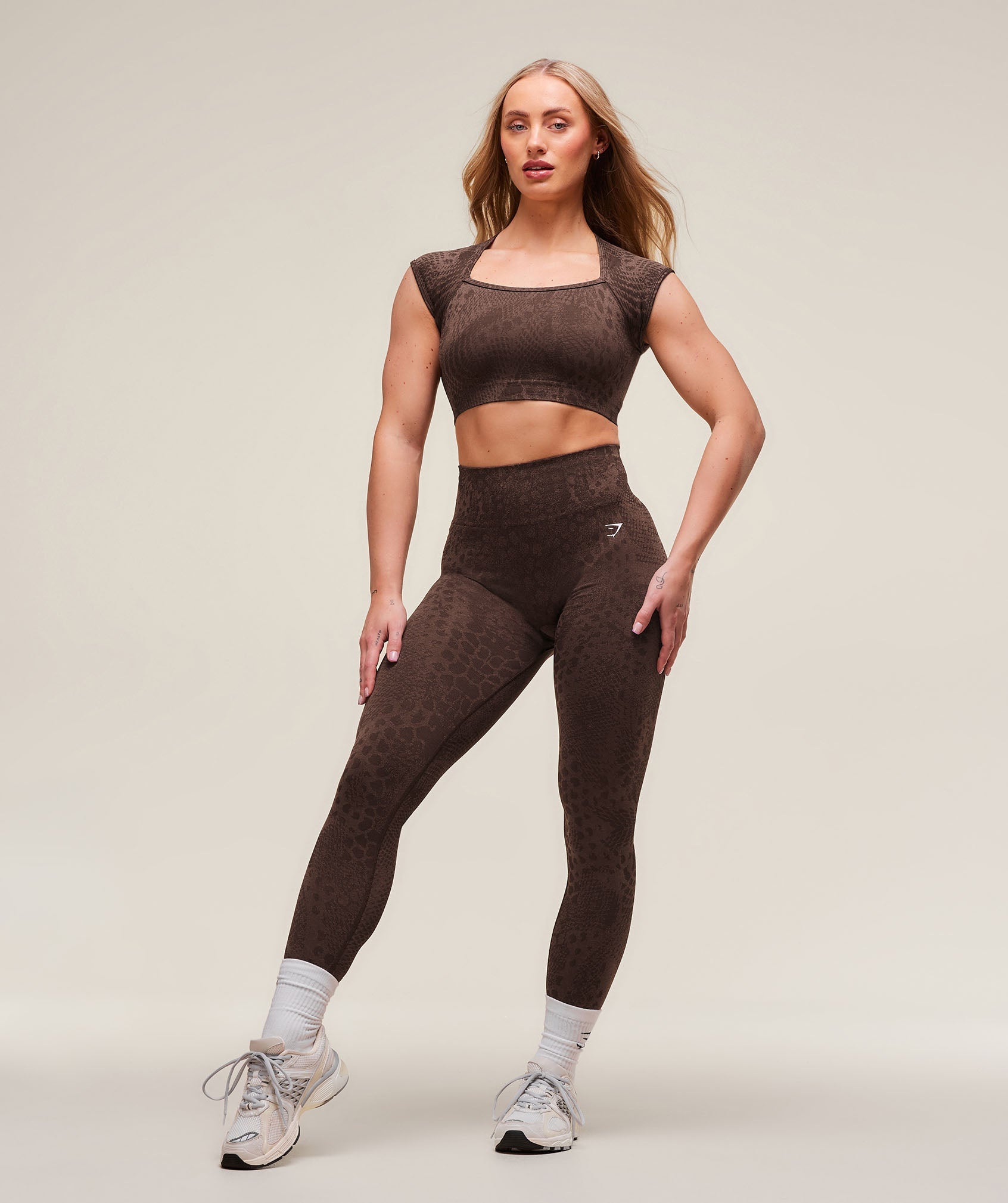 gymshark-adapt-x-whitney-animal-seamless-crop-top-brown-ss25