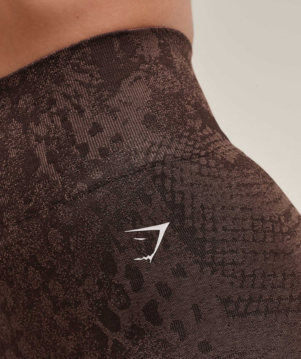 gymshark-adapt-x-whitney-animal-seamless-leggings-brown-ss25