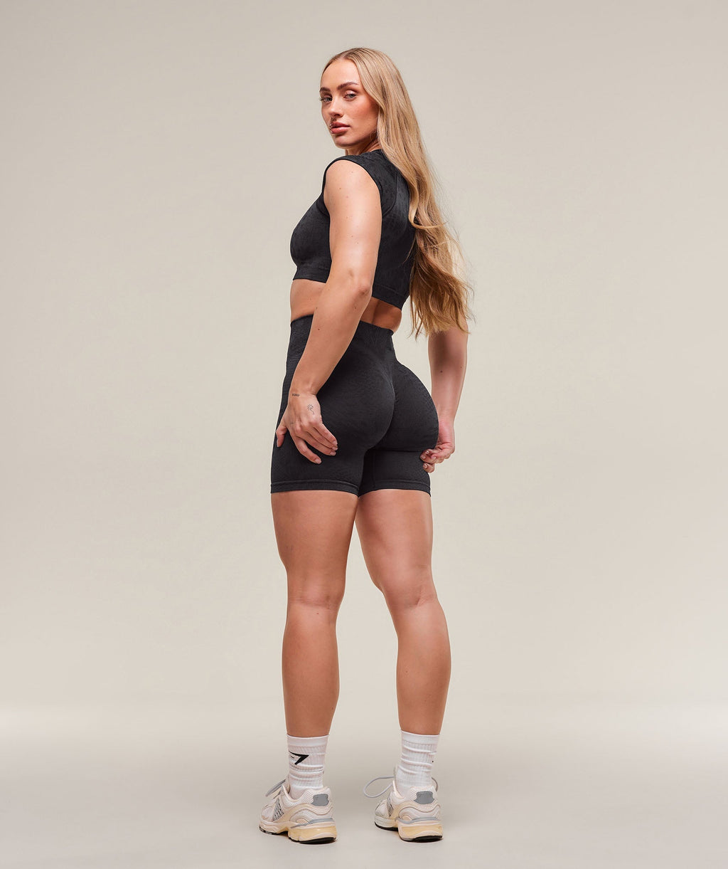 gymshark-adapt-x-whitney-animal-seamless-shorts-asphalt-grey-black-ss25