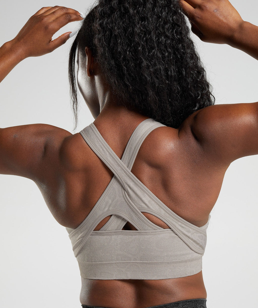 gymshark-adapt-animal-seamless-sports-bra-mushroom-brown-urban-grey-ss23