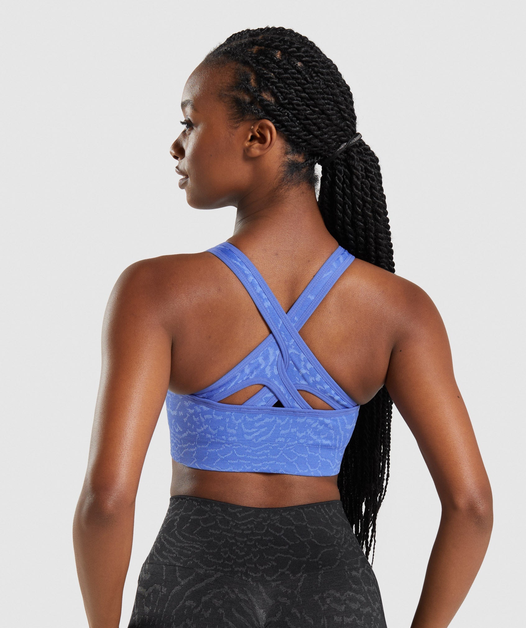 gymshark-adapt-animal-seamless-sports-bra-court-blue-ss22