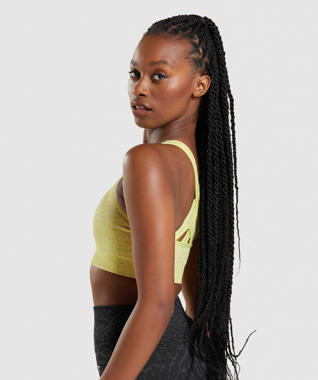 gymshark-adapt-animal-seamless-sports-bra-firefly-yellow-ss22