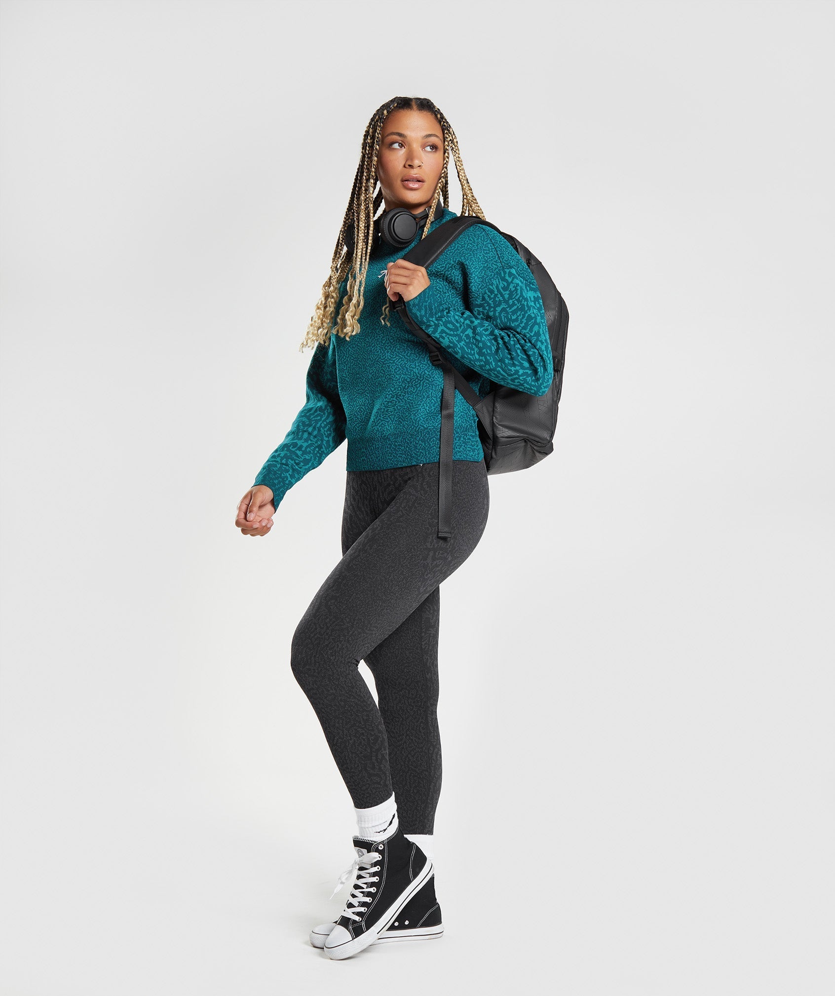 gymshark-adapt-animal-sweatshirt-reef-winter-teal-aw22