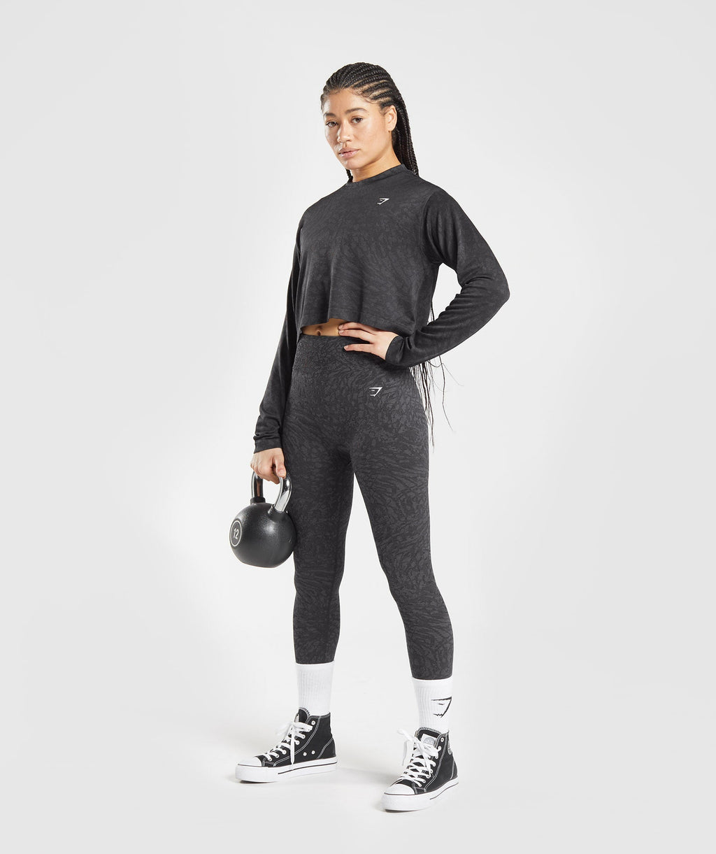 gymshark-adapt-animal-seamless-long-sleeve-top-wild-black-aw22