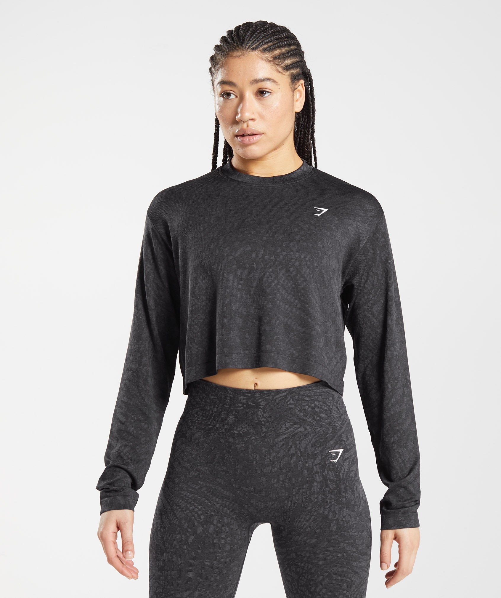 gymshark-adapt-animal-seamless-long-sleeve-top-wild-black-aw22