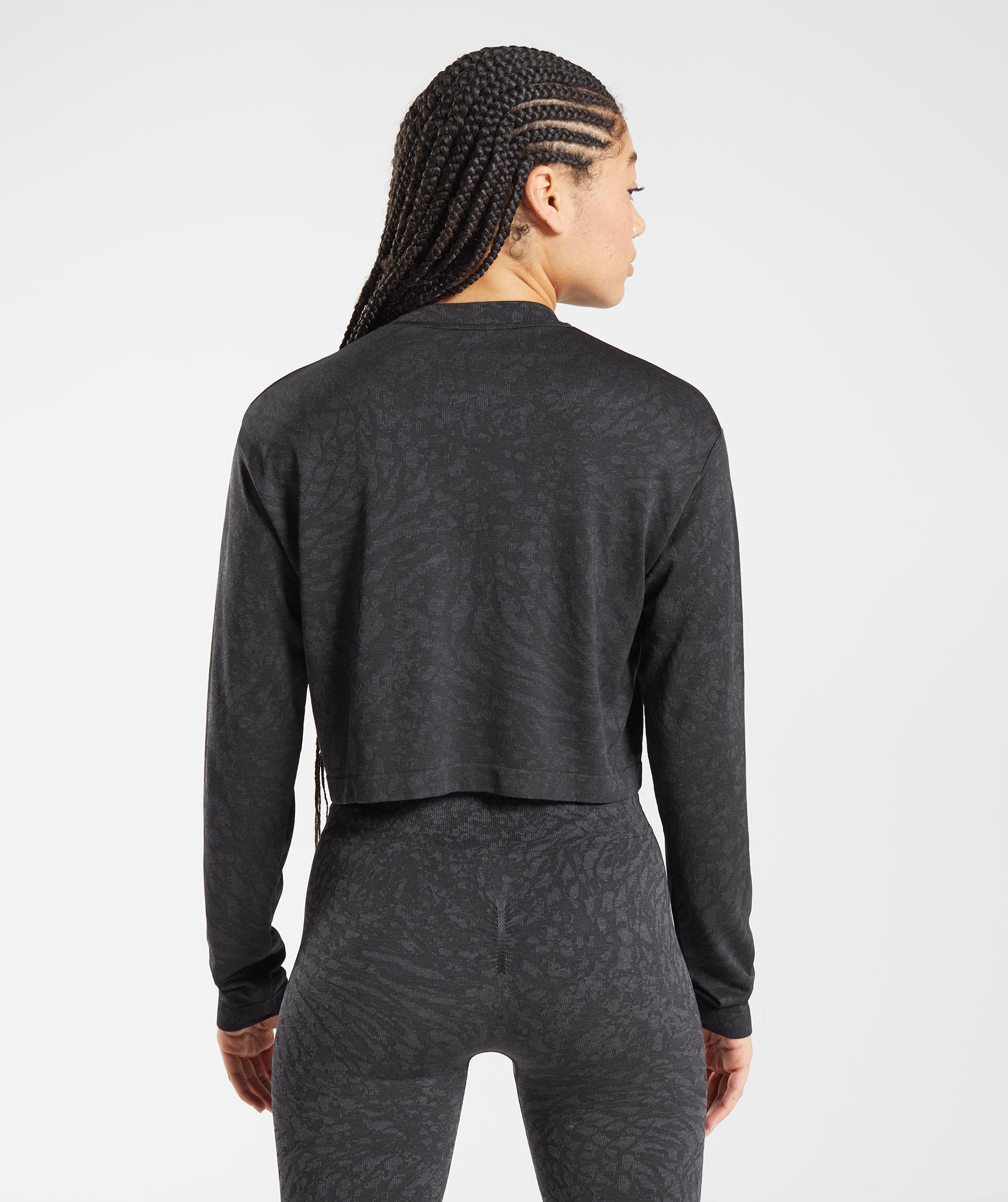 gymshark-adapt-animal-seamless-long-sleeve-top-wild-black-aw22