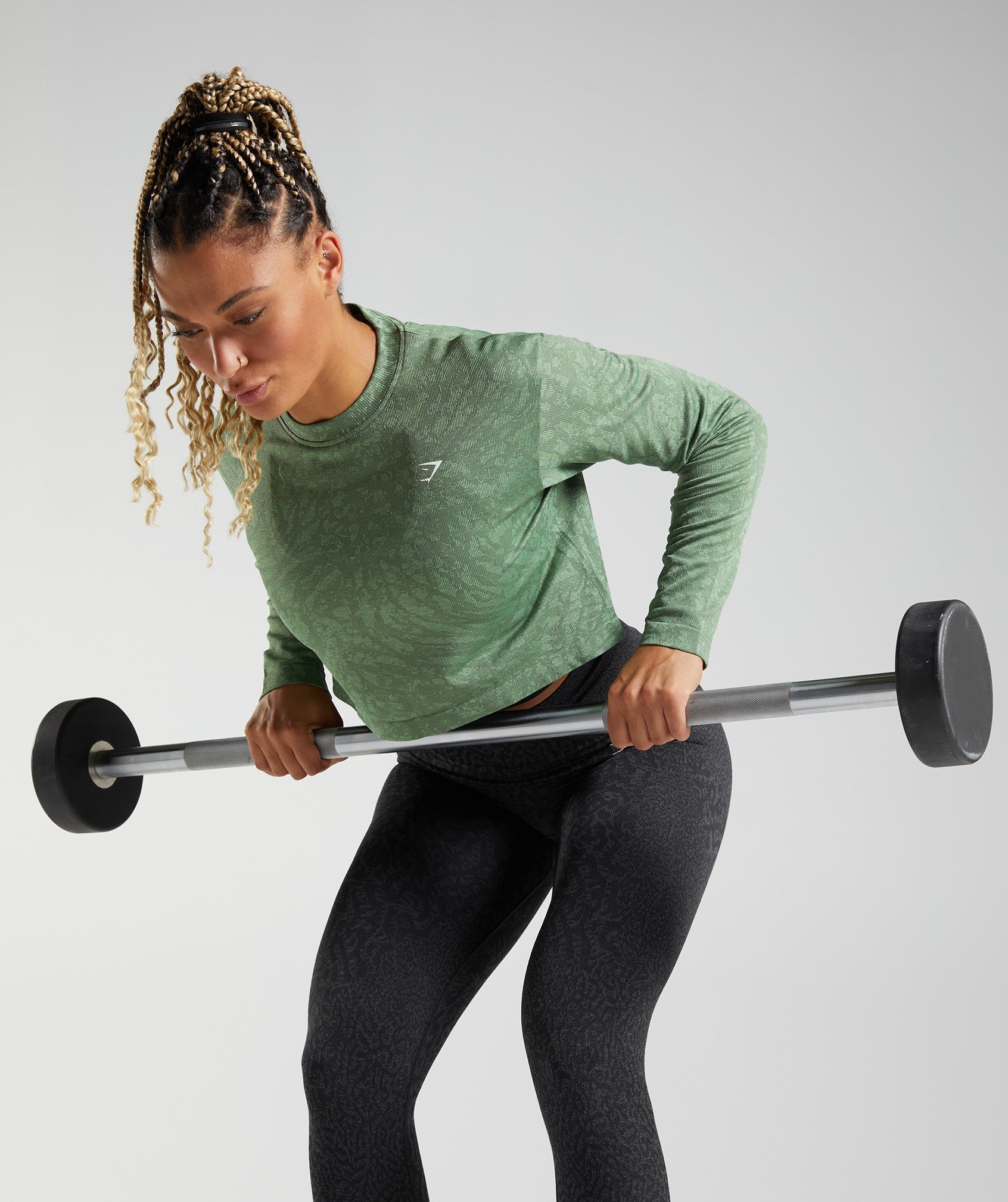 gymshark-adapt-animal-seamless-long-sleeve-top-wild-iguana-green-aw22