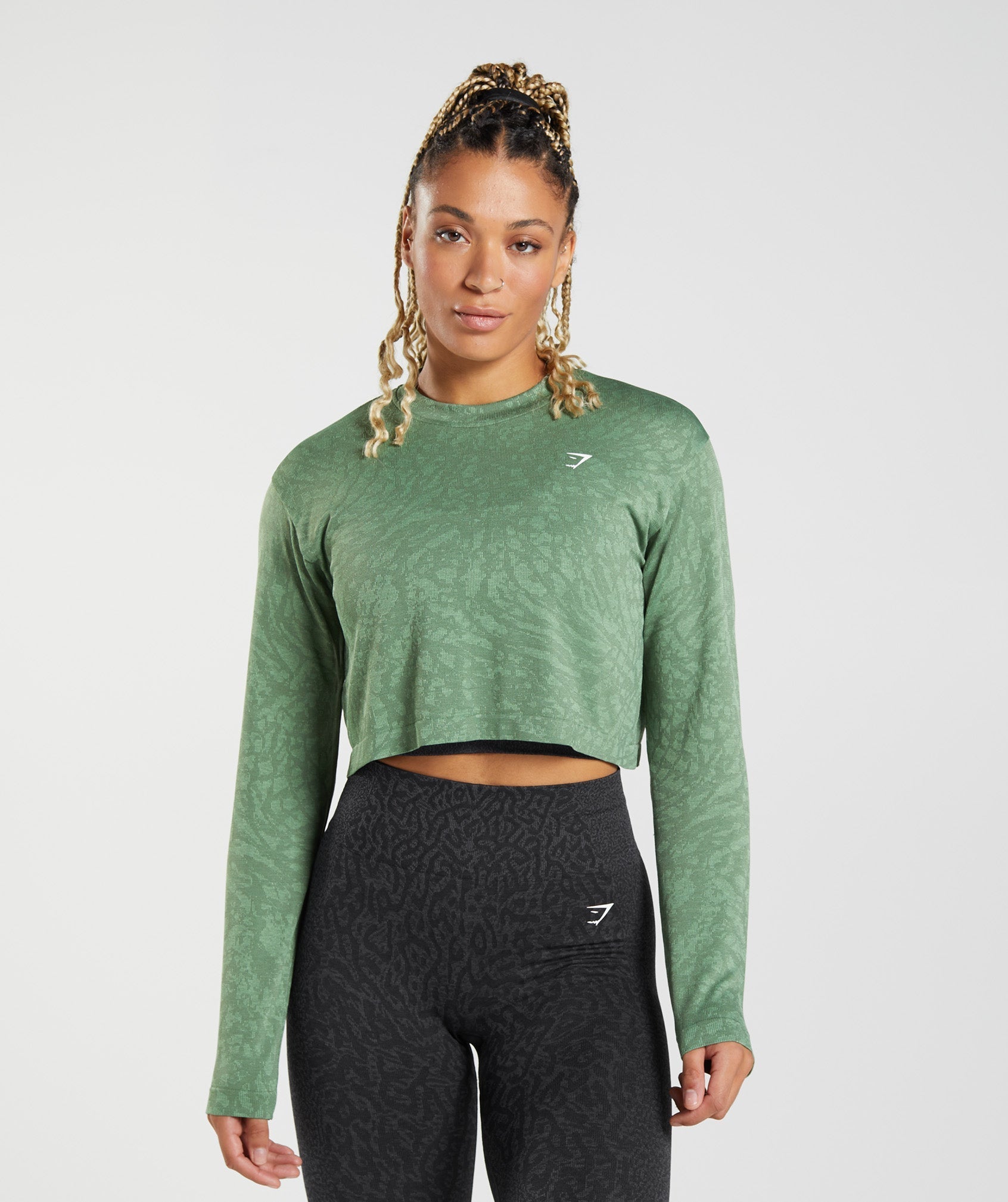 gymshark-adapt-animal-seamless-long-sleeve-top-wild-iguana-green-aw22