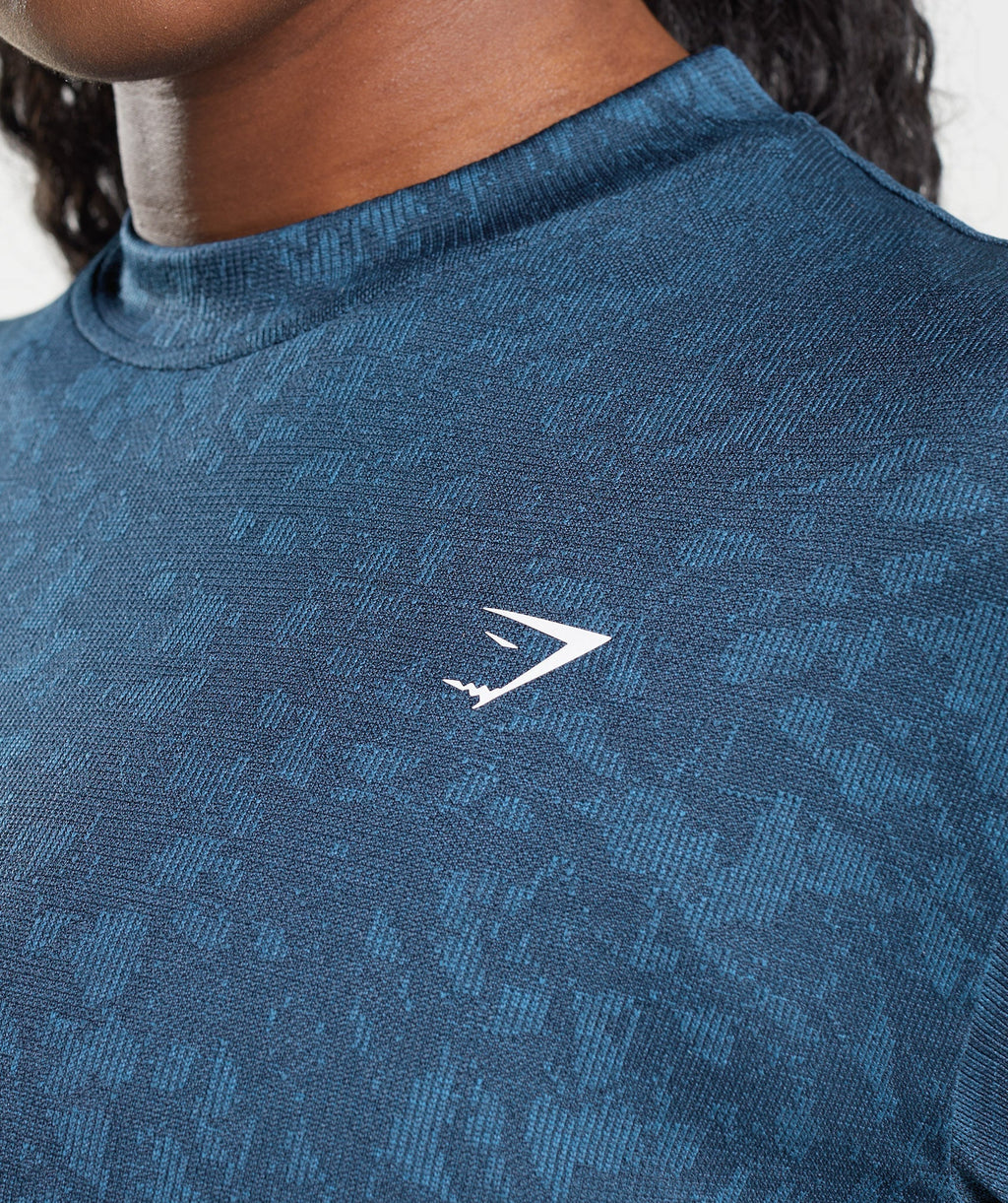 gymshark-adapt-animal-seamless-long-sleeve-top-wild-navy-aw22