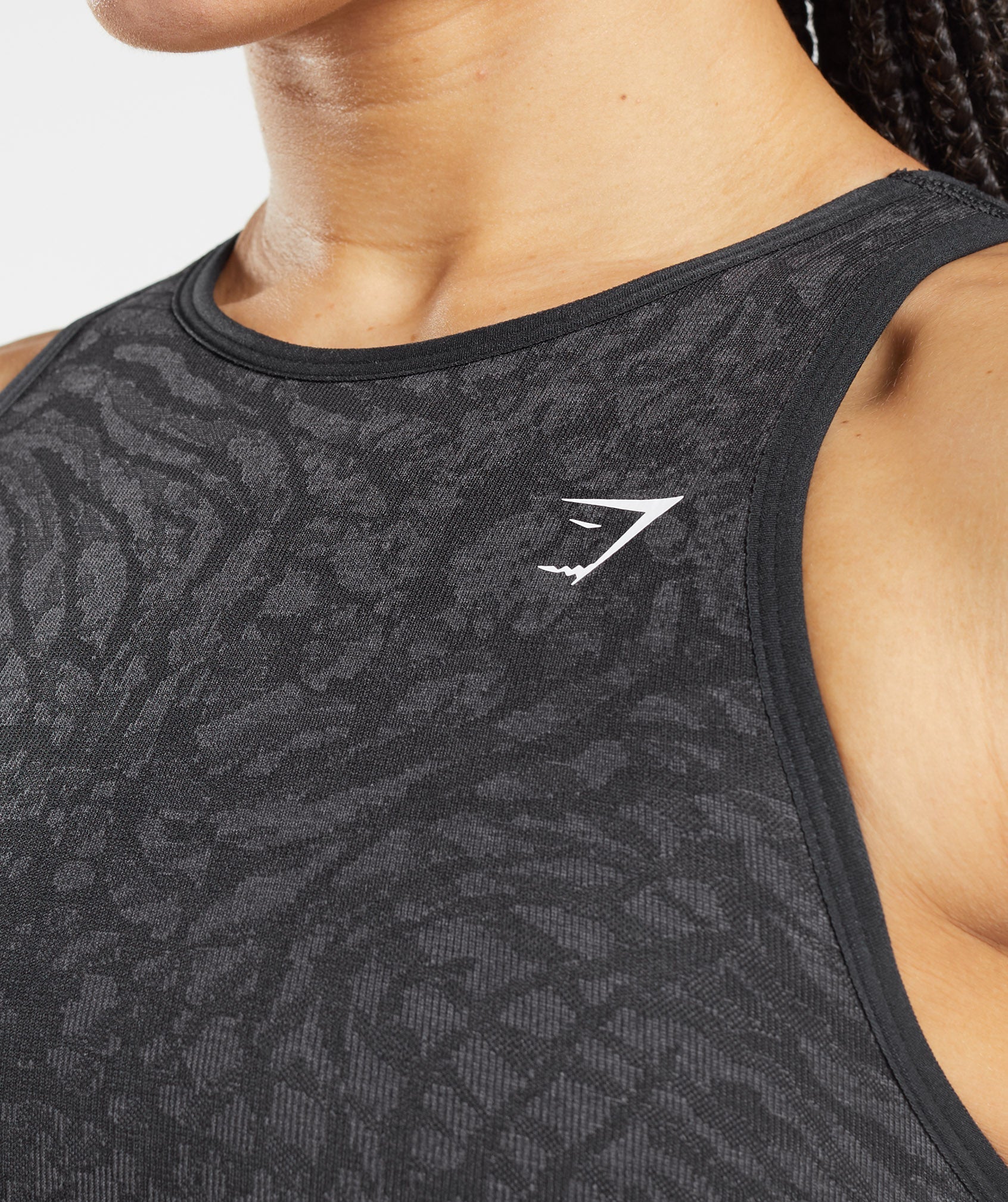 gymshark-adapt-animal-seamless-sports-bra-wild-black-aw22