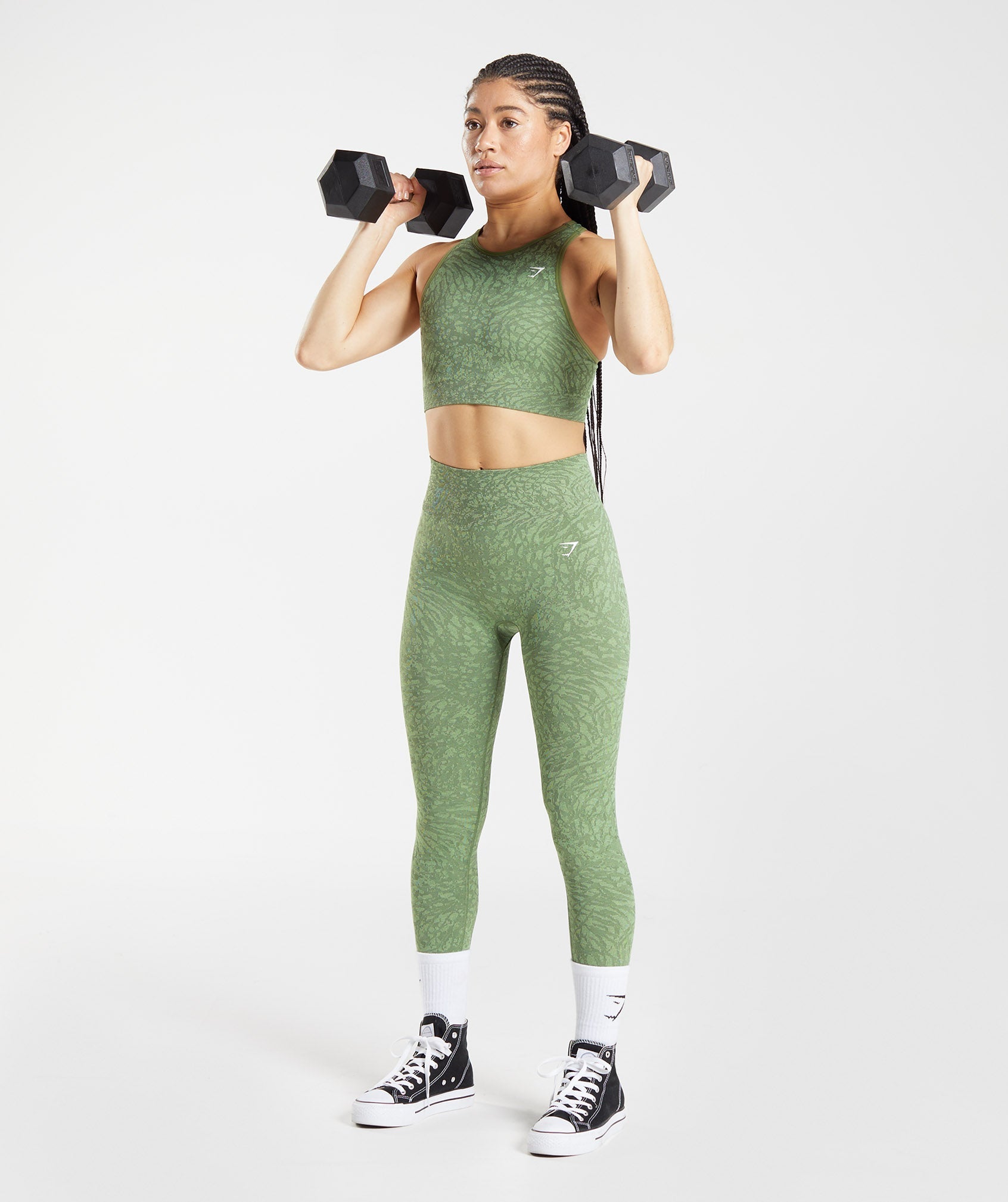 gymshark-adapt-animal-seamless-sports-bra-wild-iguana-green-aw22