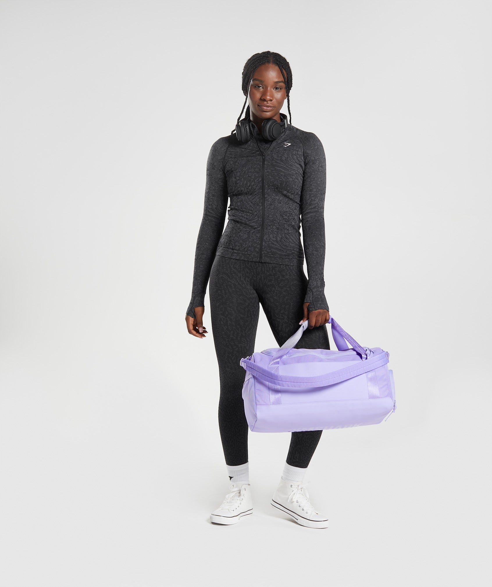 gymshark-adapt-animal-zip-through-wild-black-aw22