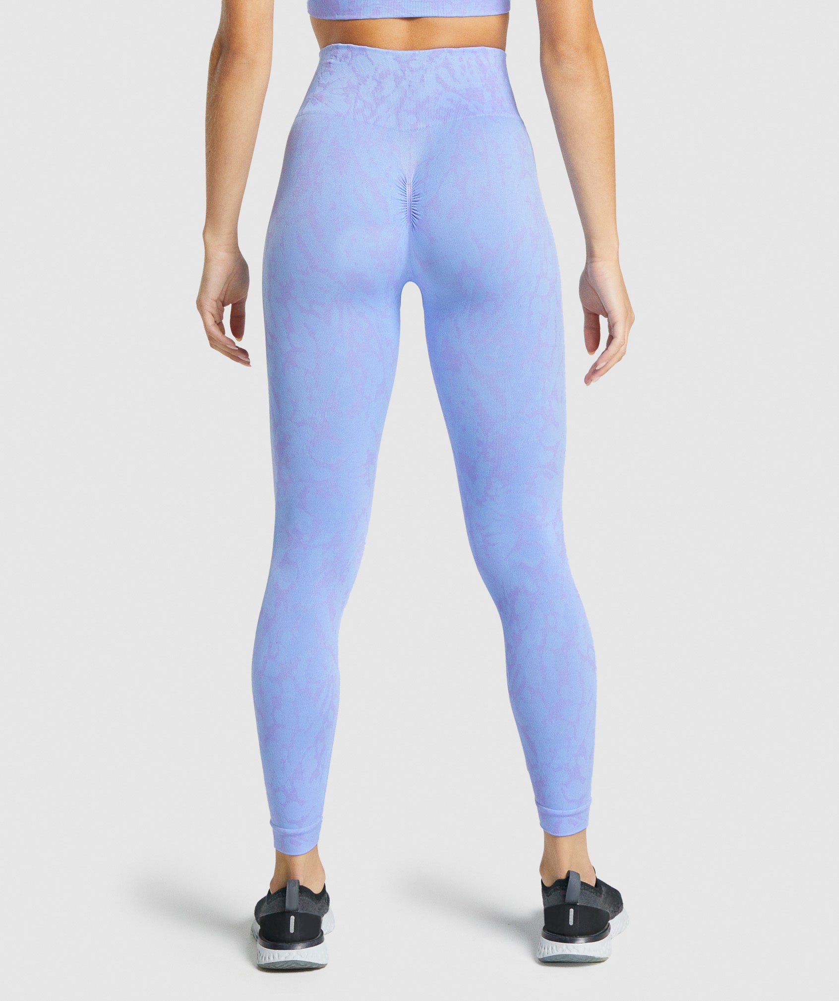 gymshark-adapt-animal-seamless-leggings-butterfly-light-blue
