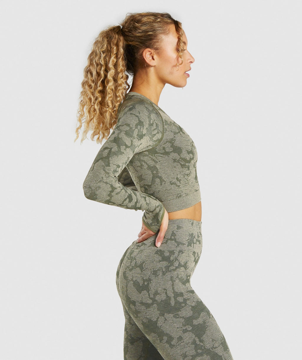 gymshark-adapt-camo-seamless-long-sleeve-crop-top-green