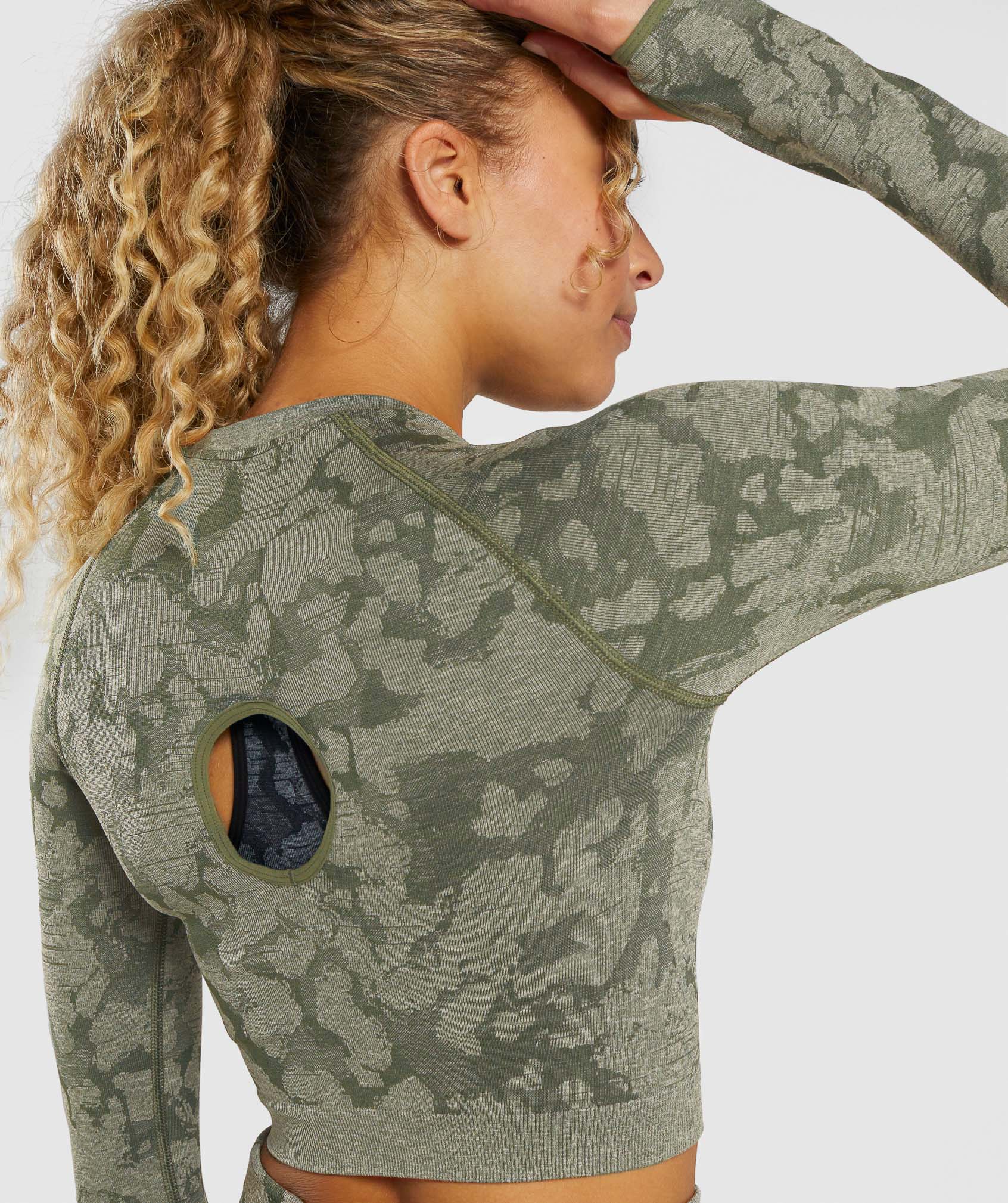 gymshark-adapt-camo-seamless-long-sleeve-crop-top-green