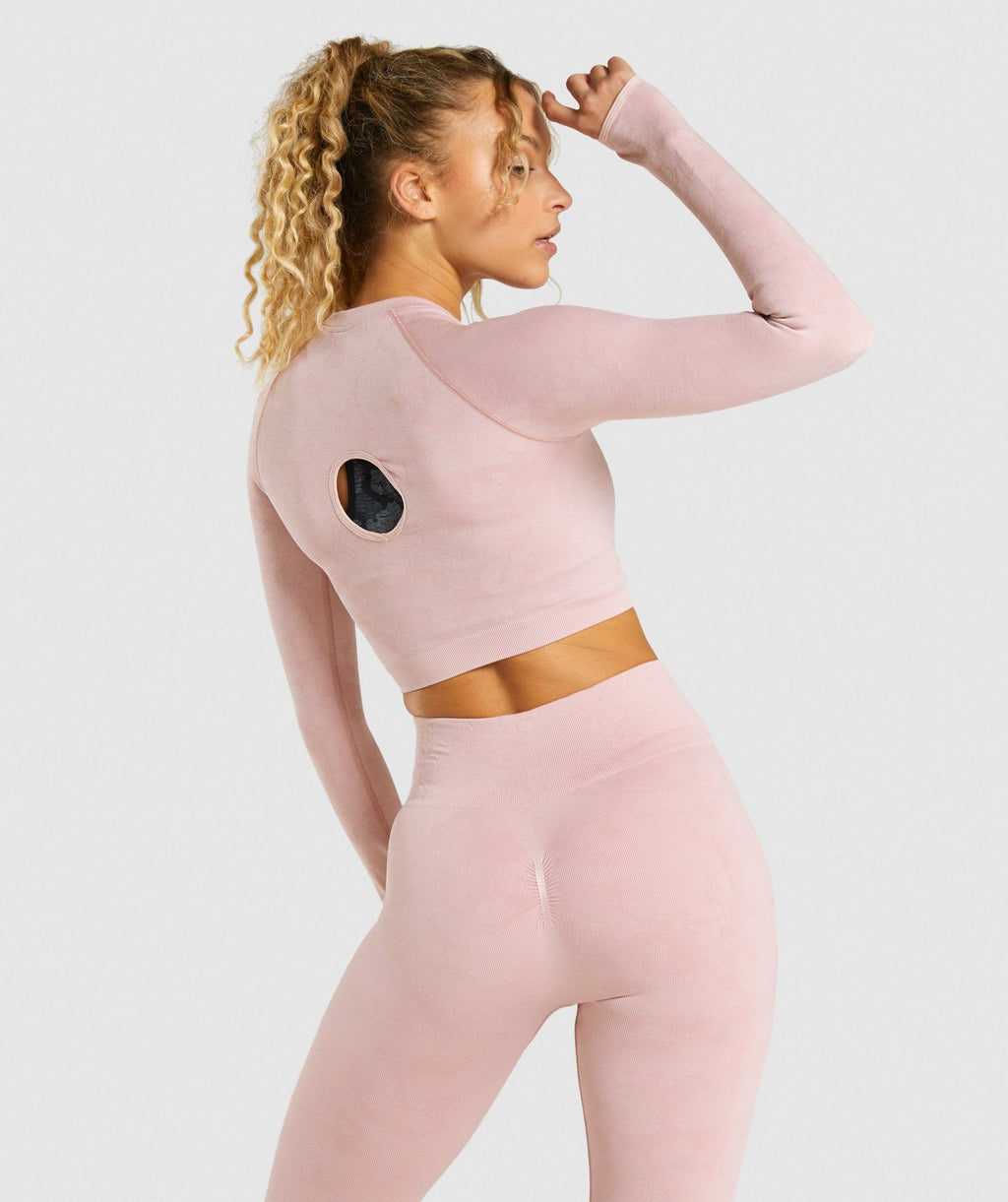gymshark-adapt-camo-seamless-long-sleeve-crop-top-light-pink