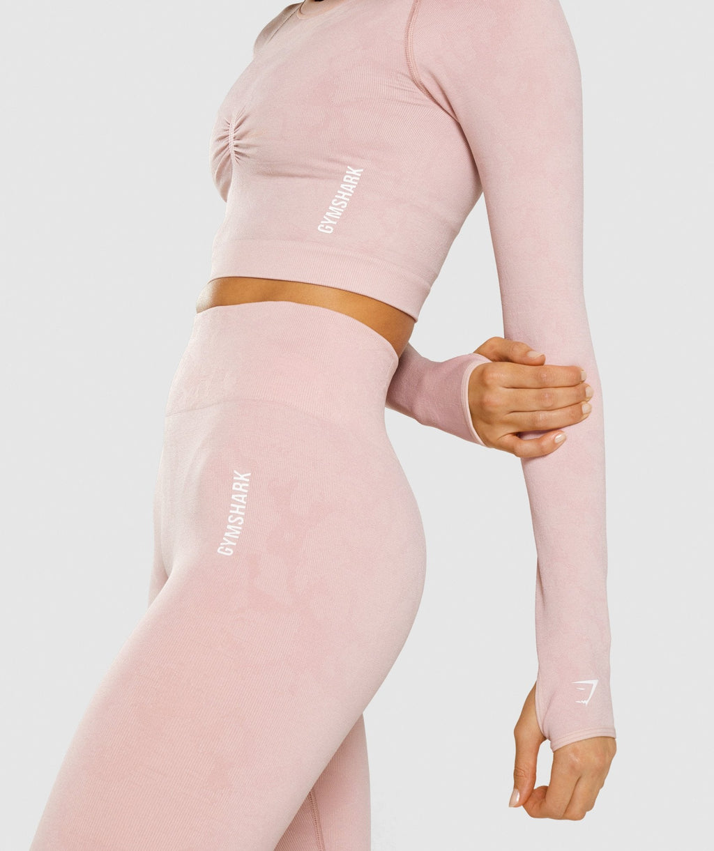 gymshark-adapt-camo-seamless-long-sleeve-crop-top-light-pink