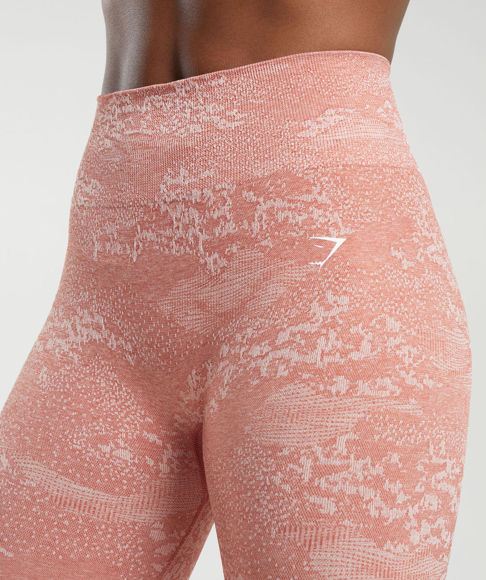 gymshark-adapt-camo-seamless-leggings-misty-pink-hazy-pink-ss23