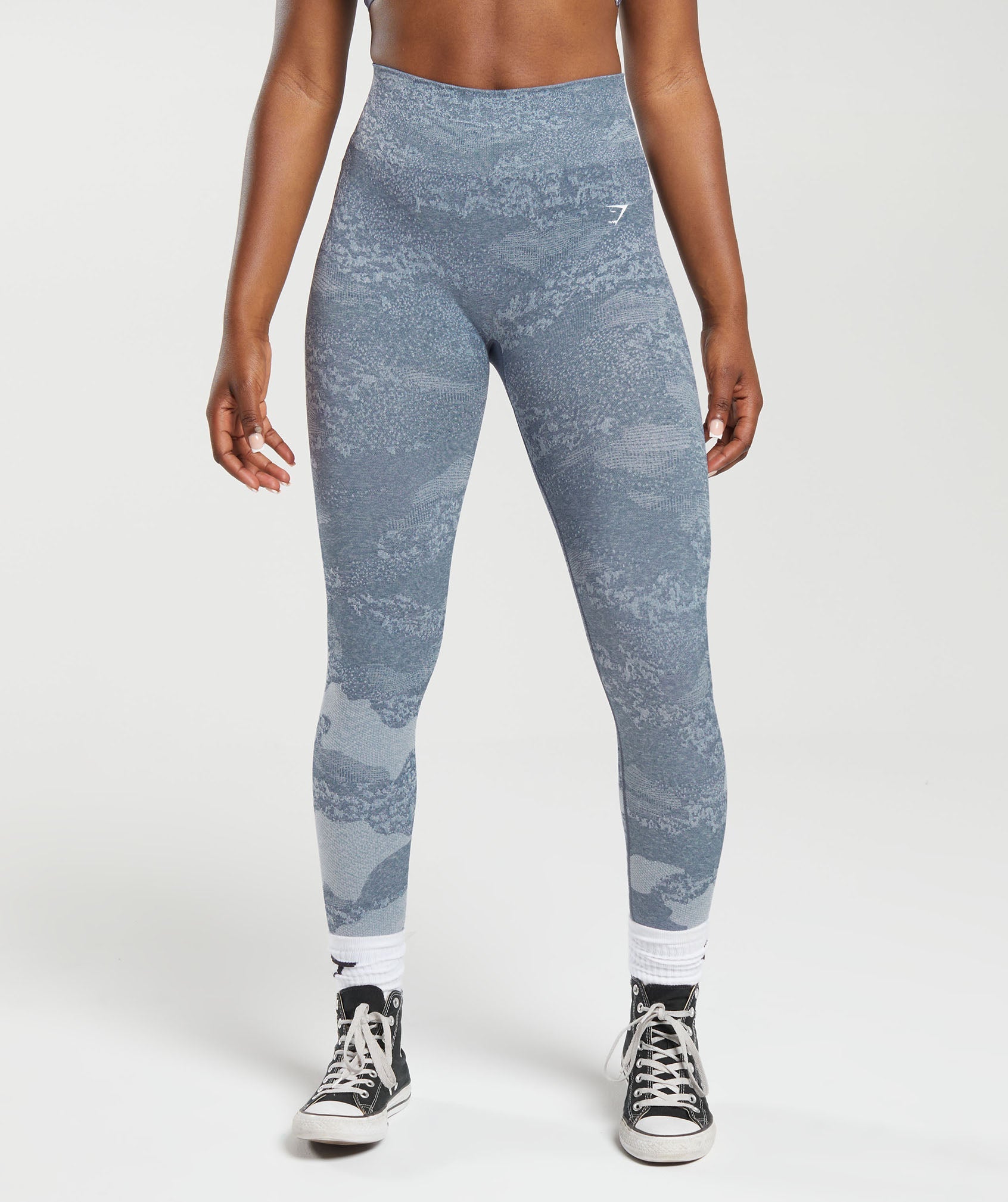 gymshark-adapt-camo-seamless-leggings-river-stone-grey-evening-blue-ss23