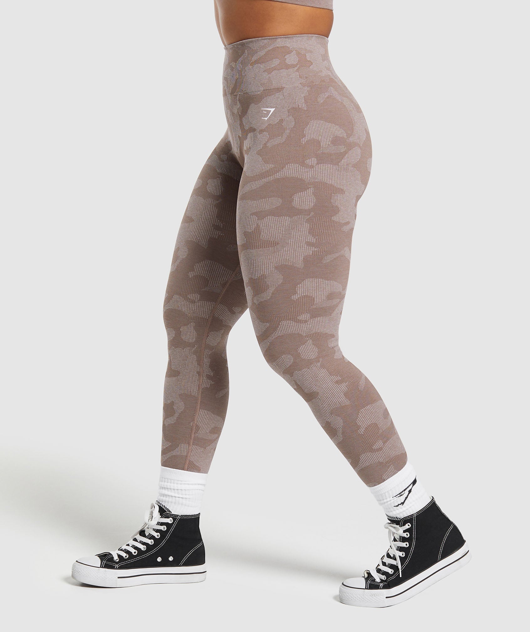 gymshark-adapt-camo-seamless-leggings-mocha-mauve-stone-pink-ss24