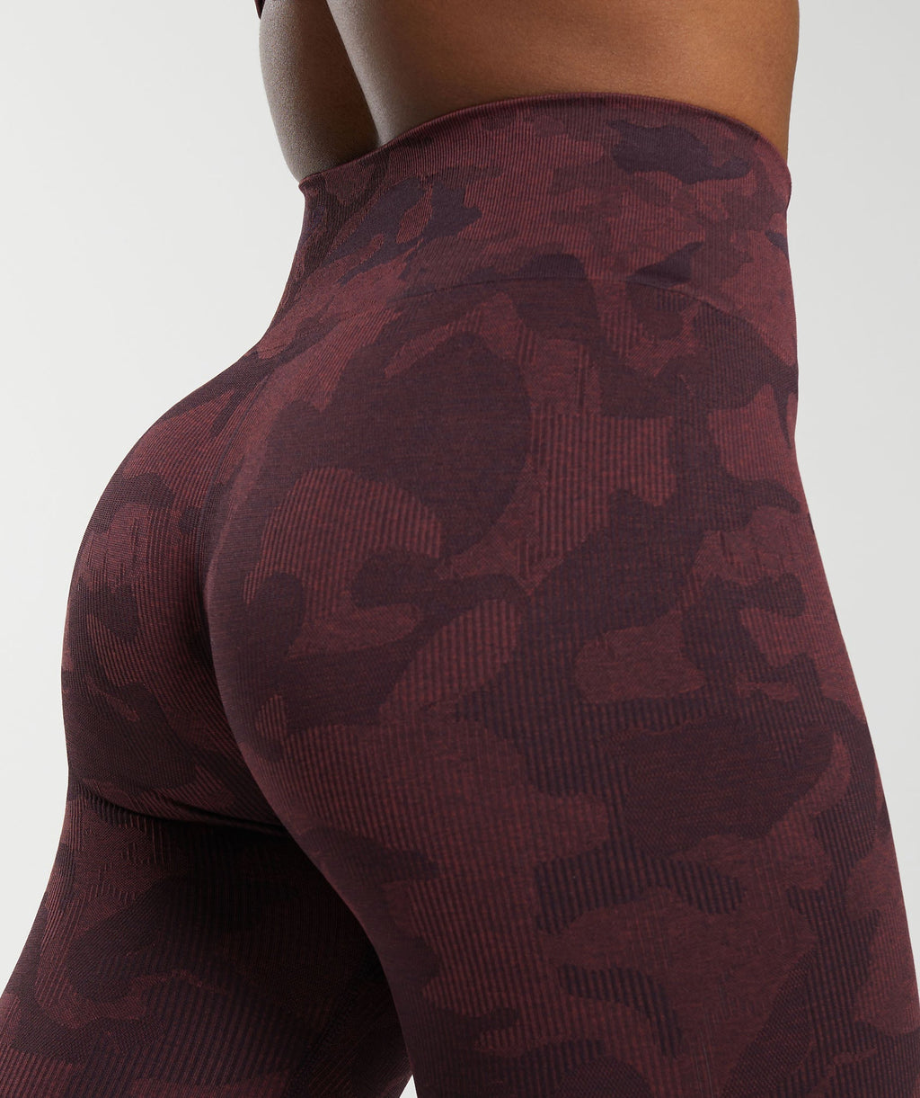 gymshark-adapt-camo-seamless-leggings-plum-brown-burgundy-brown-ss24
