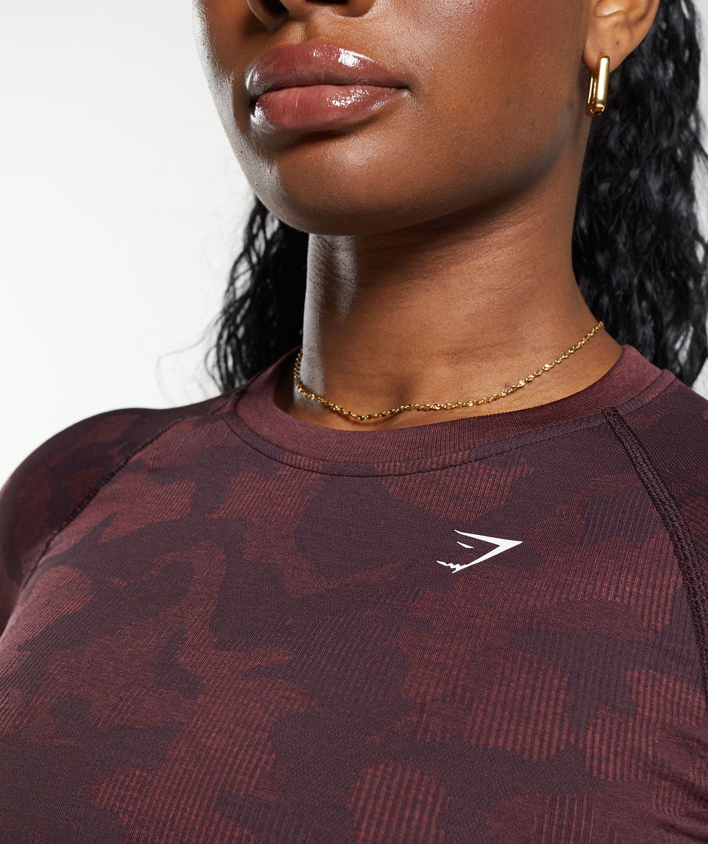 gymshark-adapt-camo-seamless-long-sleeve-crop-top-crop-tops-brown-ss24