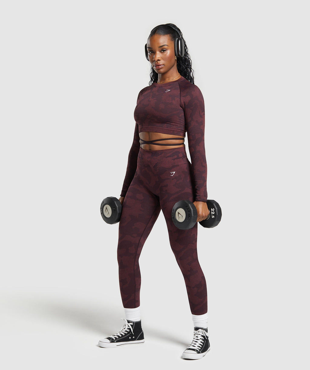 gymshark-adapt-camo-seamless-long-sleeve-crop-top-crop-tops-brown-ss24