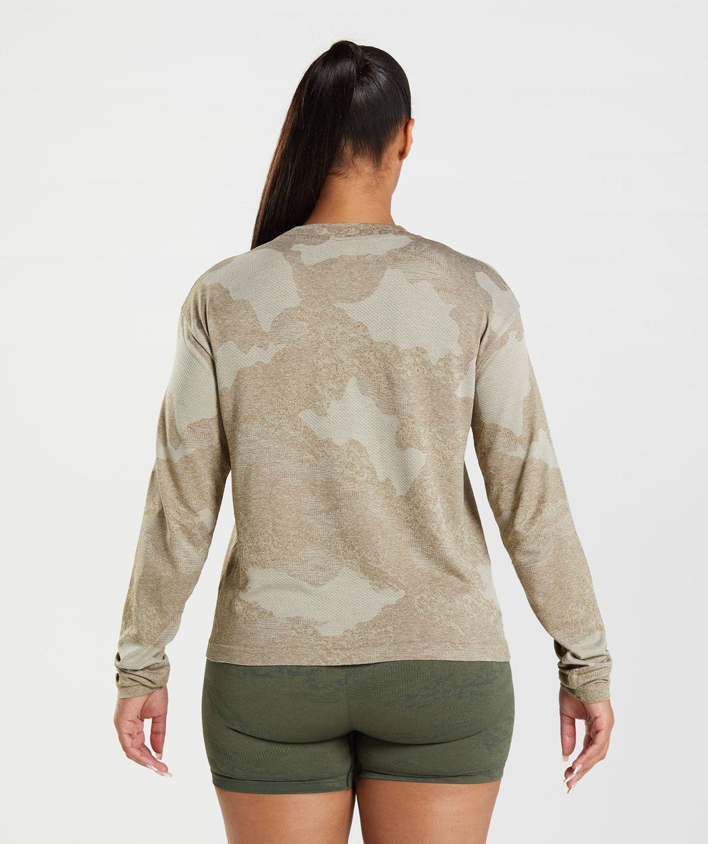 gymshark-adapt-camo-seamless-long-sleeve-top-pebble-grey-soul-brown-aw22
