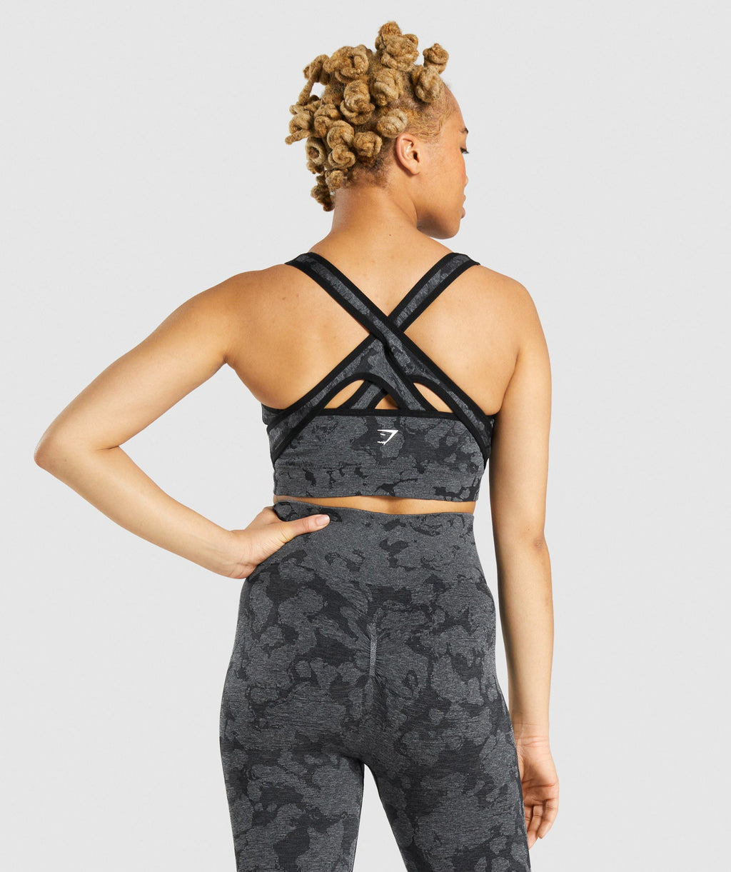 gymshark-adapt-camo-seamless-sports-bra-black