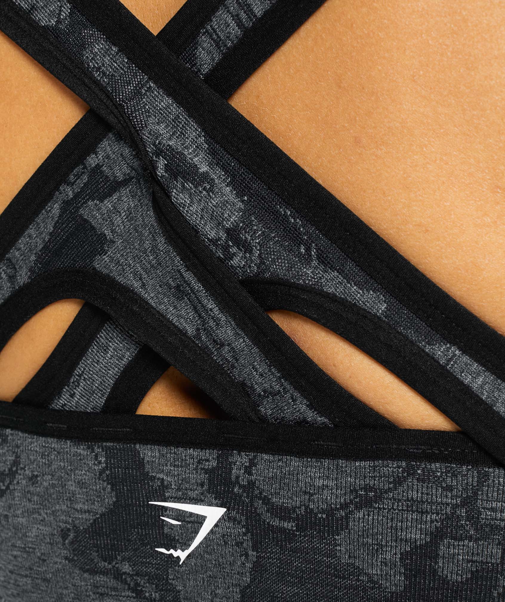 gymshark-adapt-camo-seamless-sports-bra-black