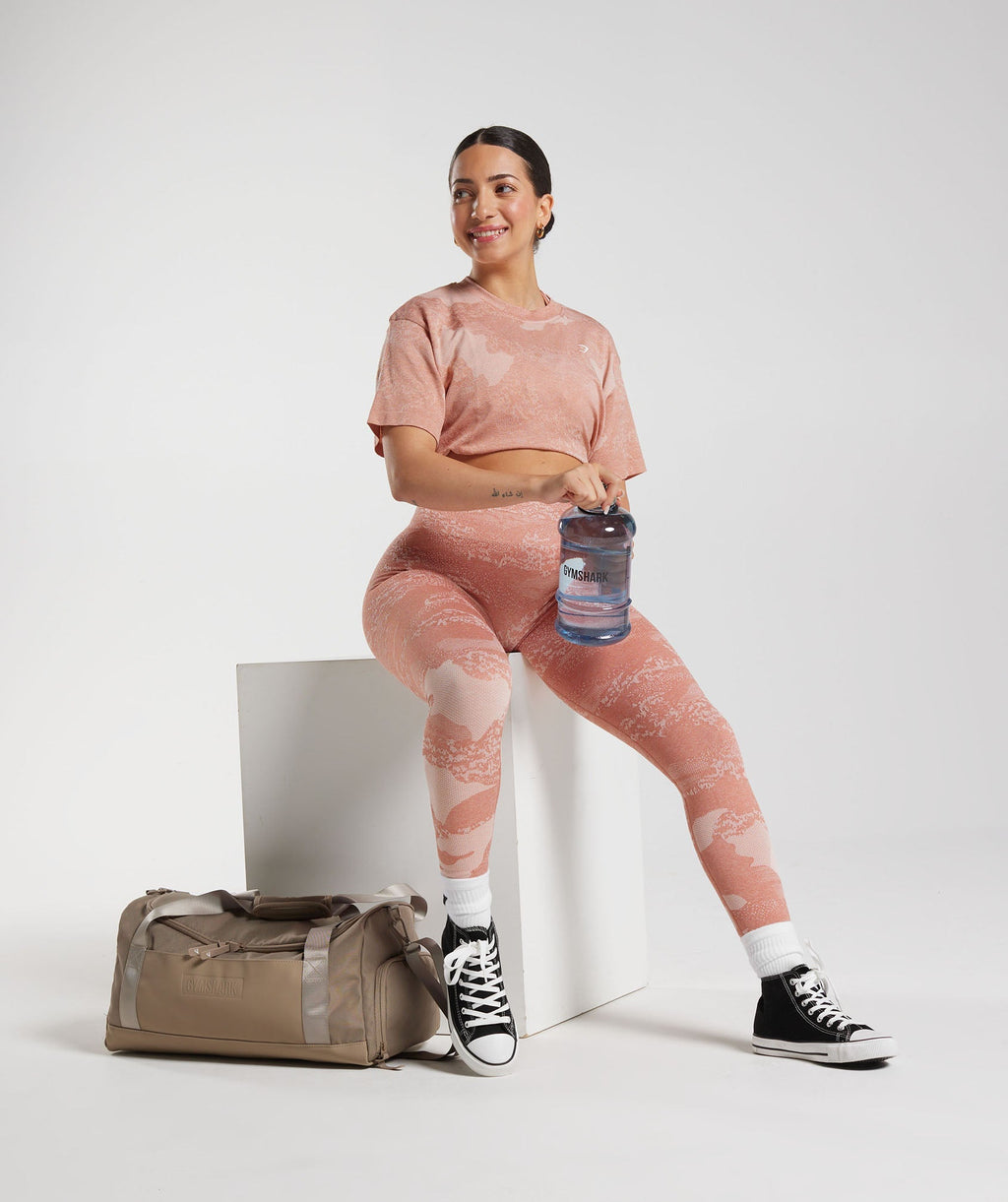 gymshark-adapt-camo-seamless-crop-top-misty-pink-hazy-pink-ss23