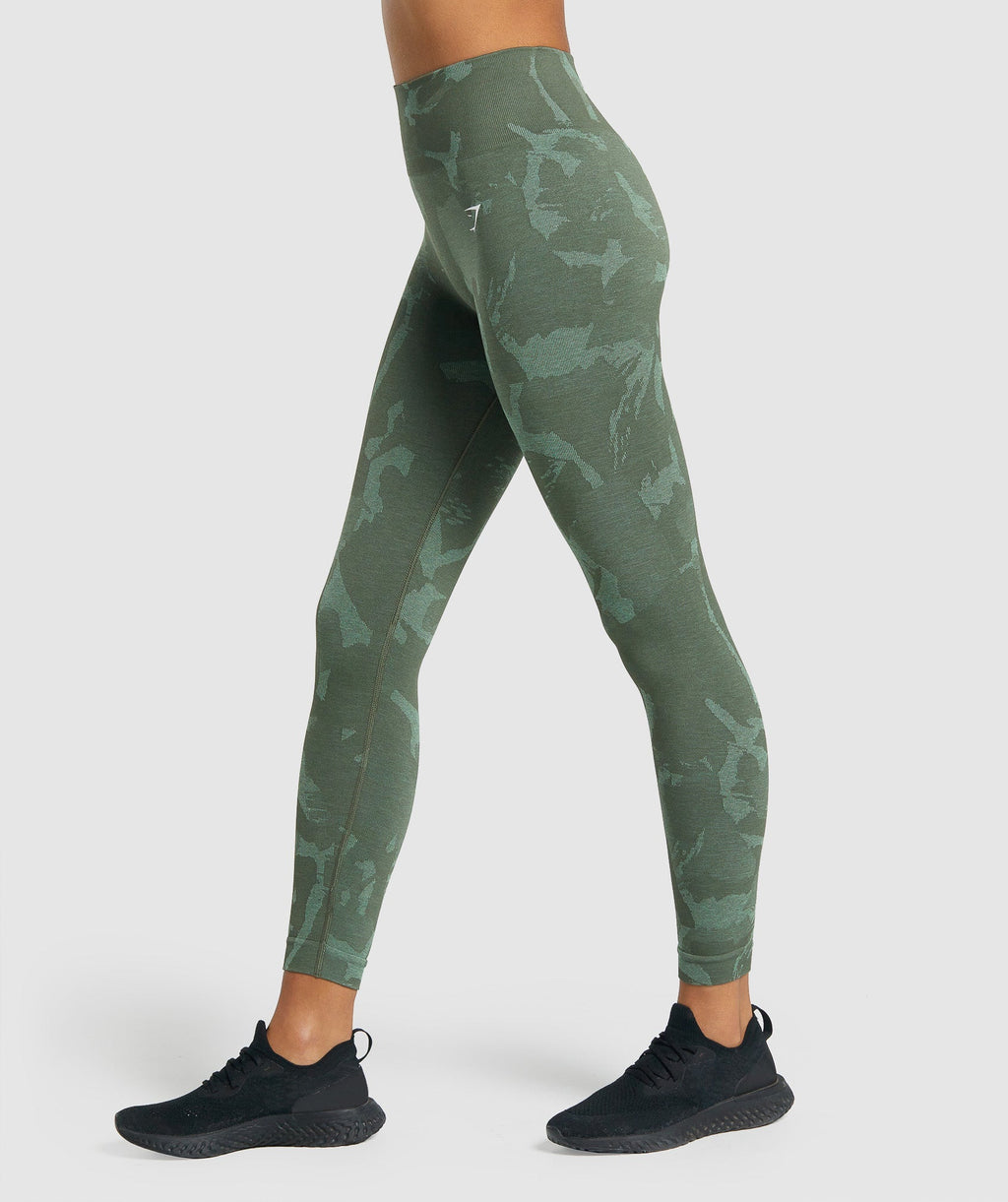 gymshark-adapt-camo-seamless-leggings-savanna-green-aw21